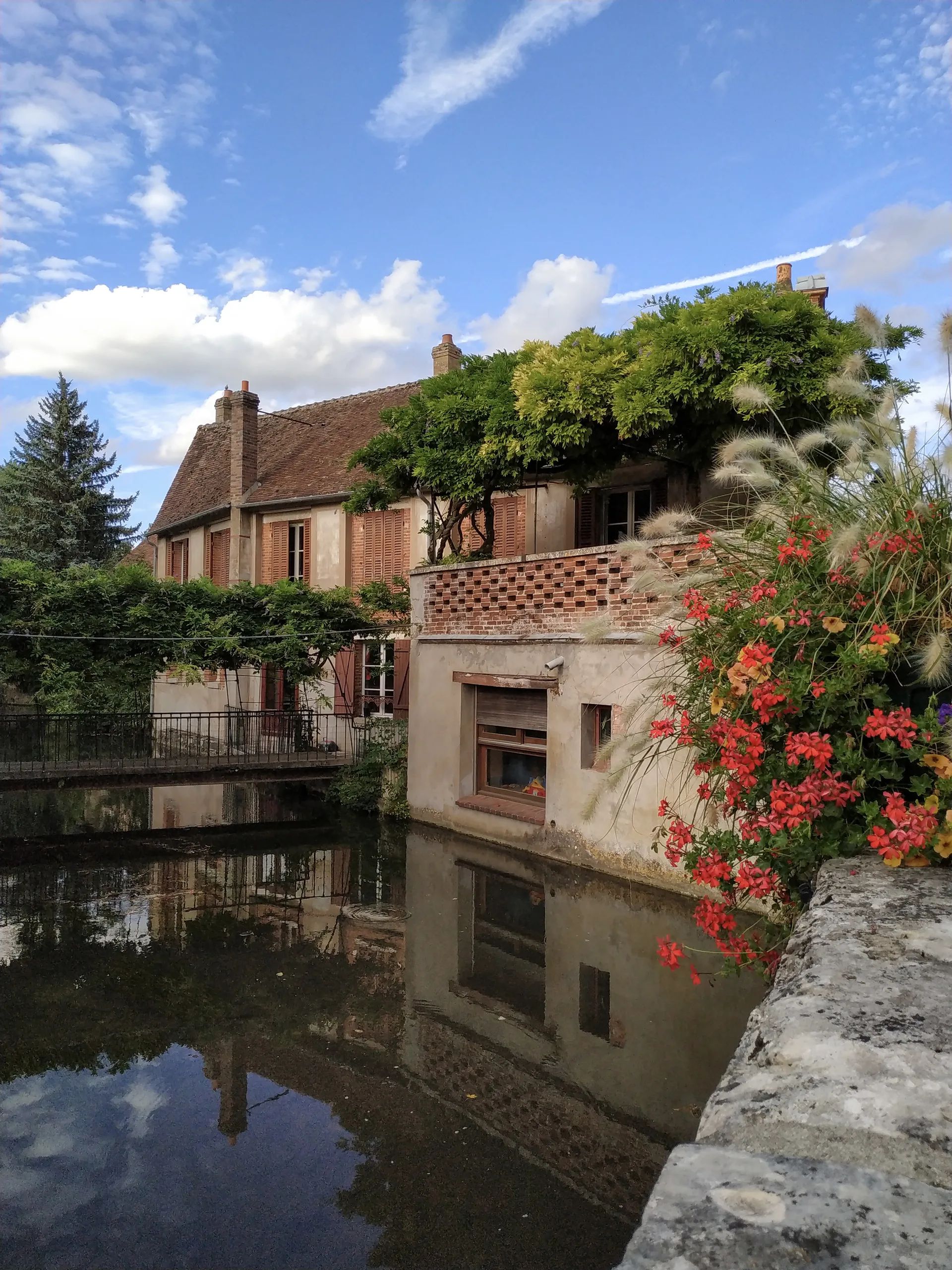 Etang des Iles à Fontenay-sur-Loing — À 2,9 km du lac