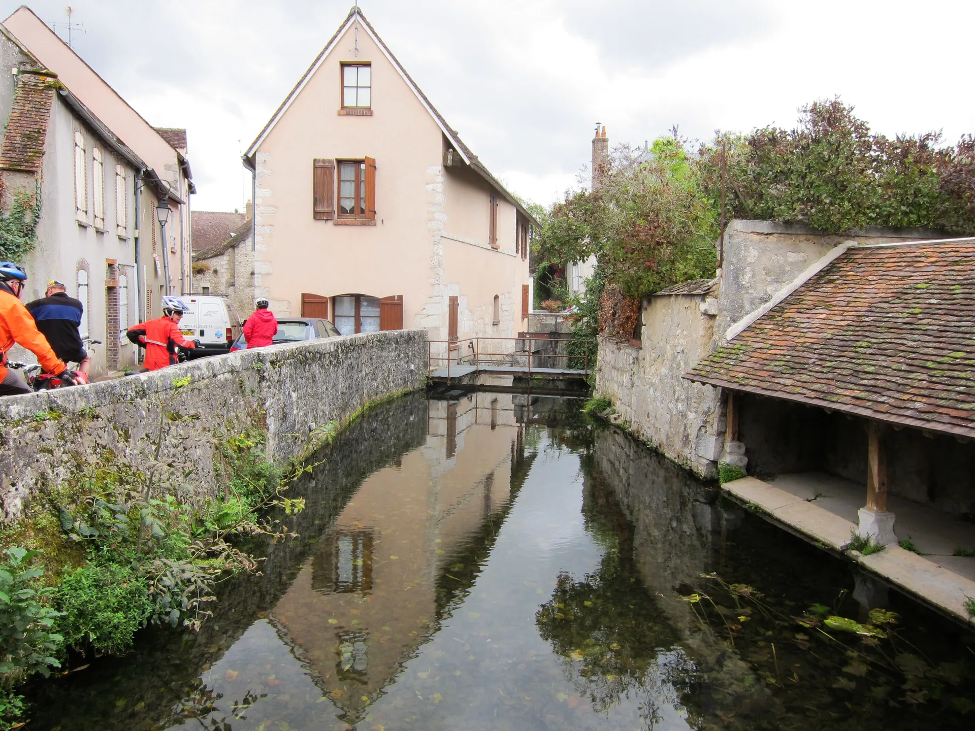 Etang des Iles à Fontenay-sur-Loing — À 3,3 km du lac