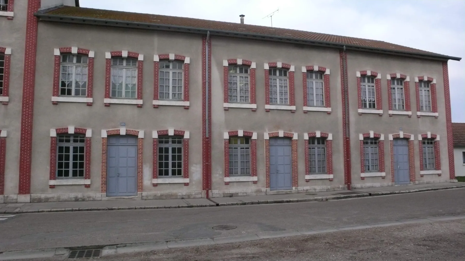 Etang des Savoies à Amilly — À 1,7 km du lac