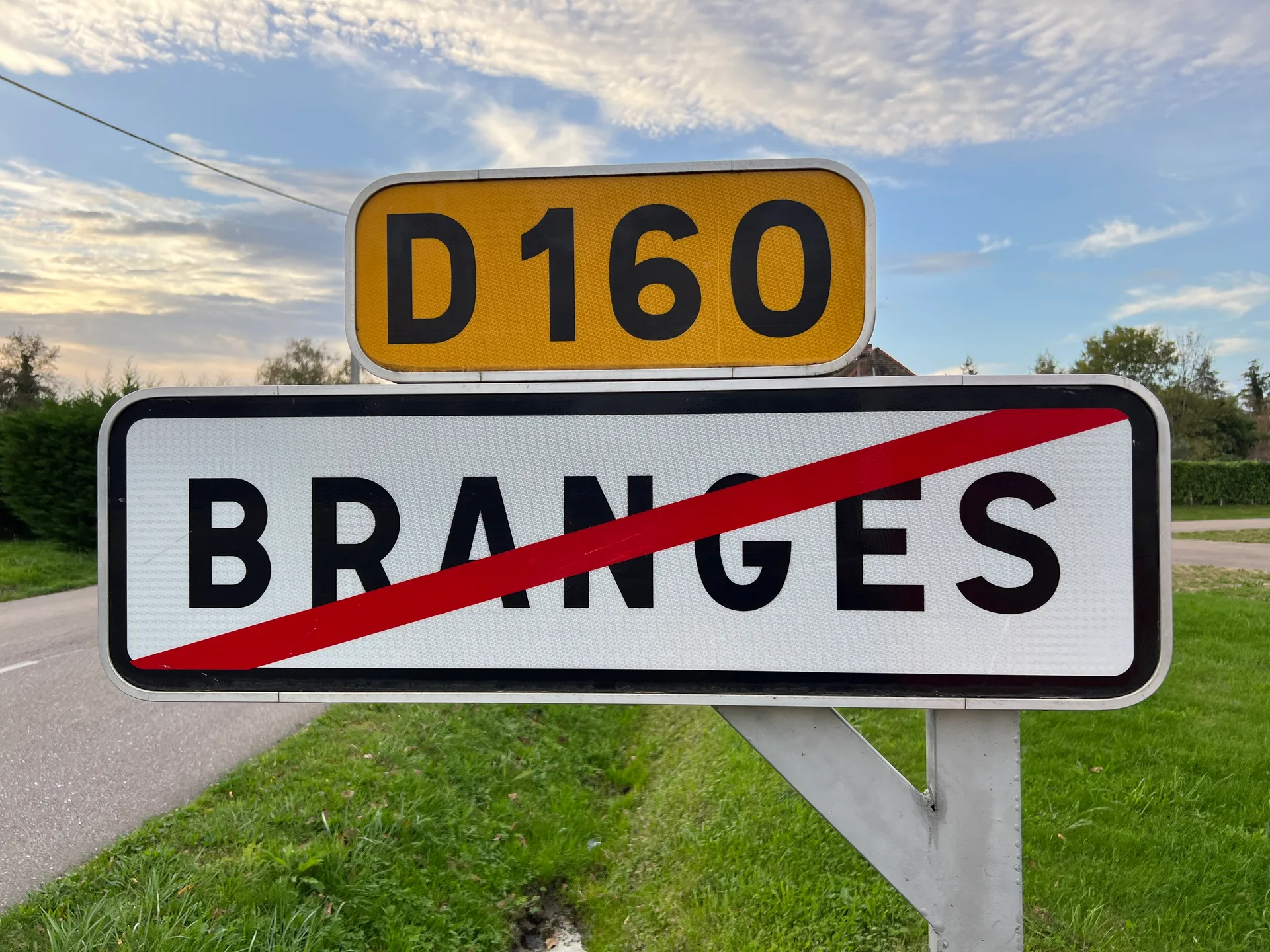 Etang du Champ à Branges — À 992 m du lac