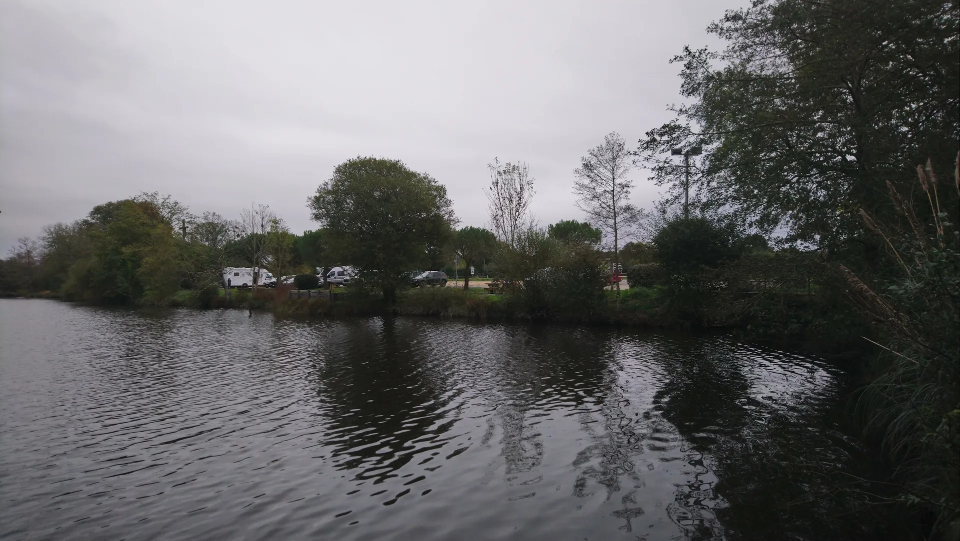 Etang du Gavre à Le Gâvre — Sur le lac