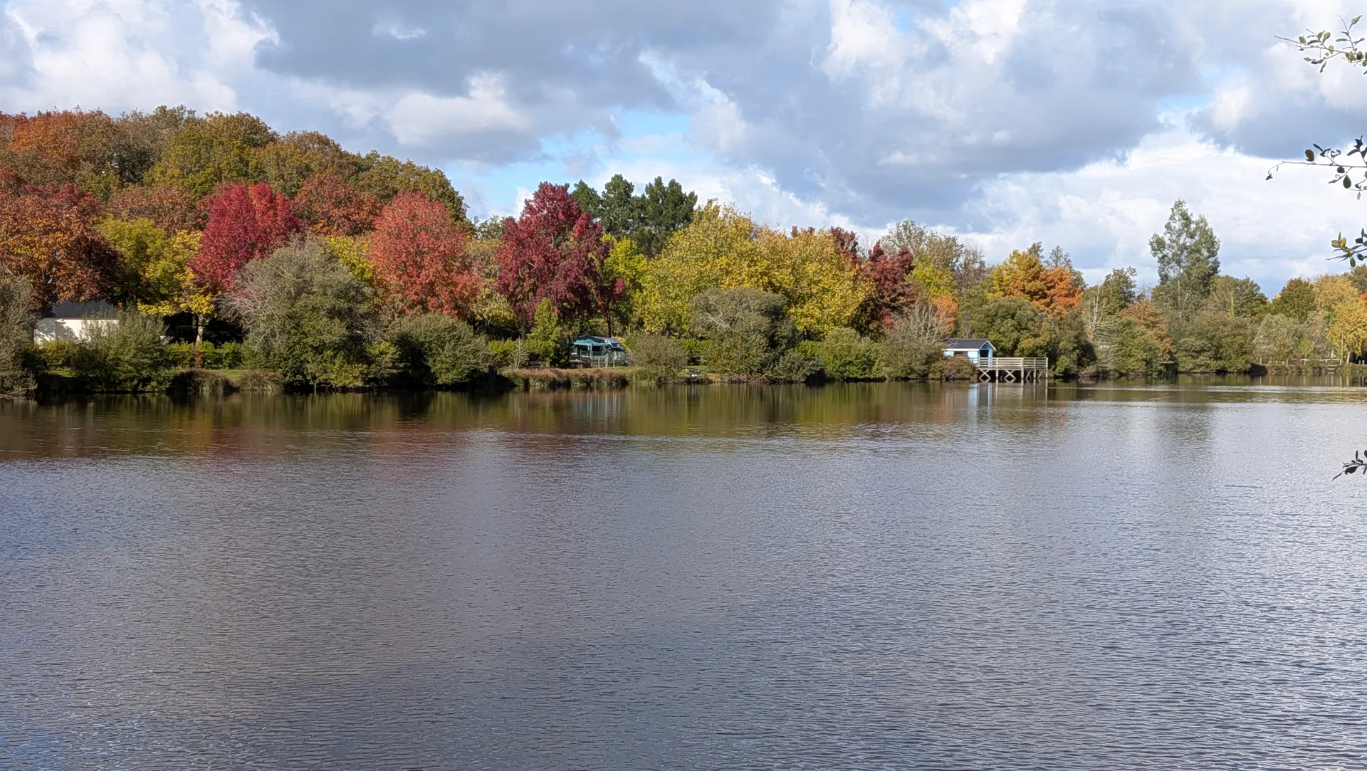 Etang du Gavre à Le Gâvre — Sur le lac