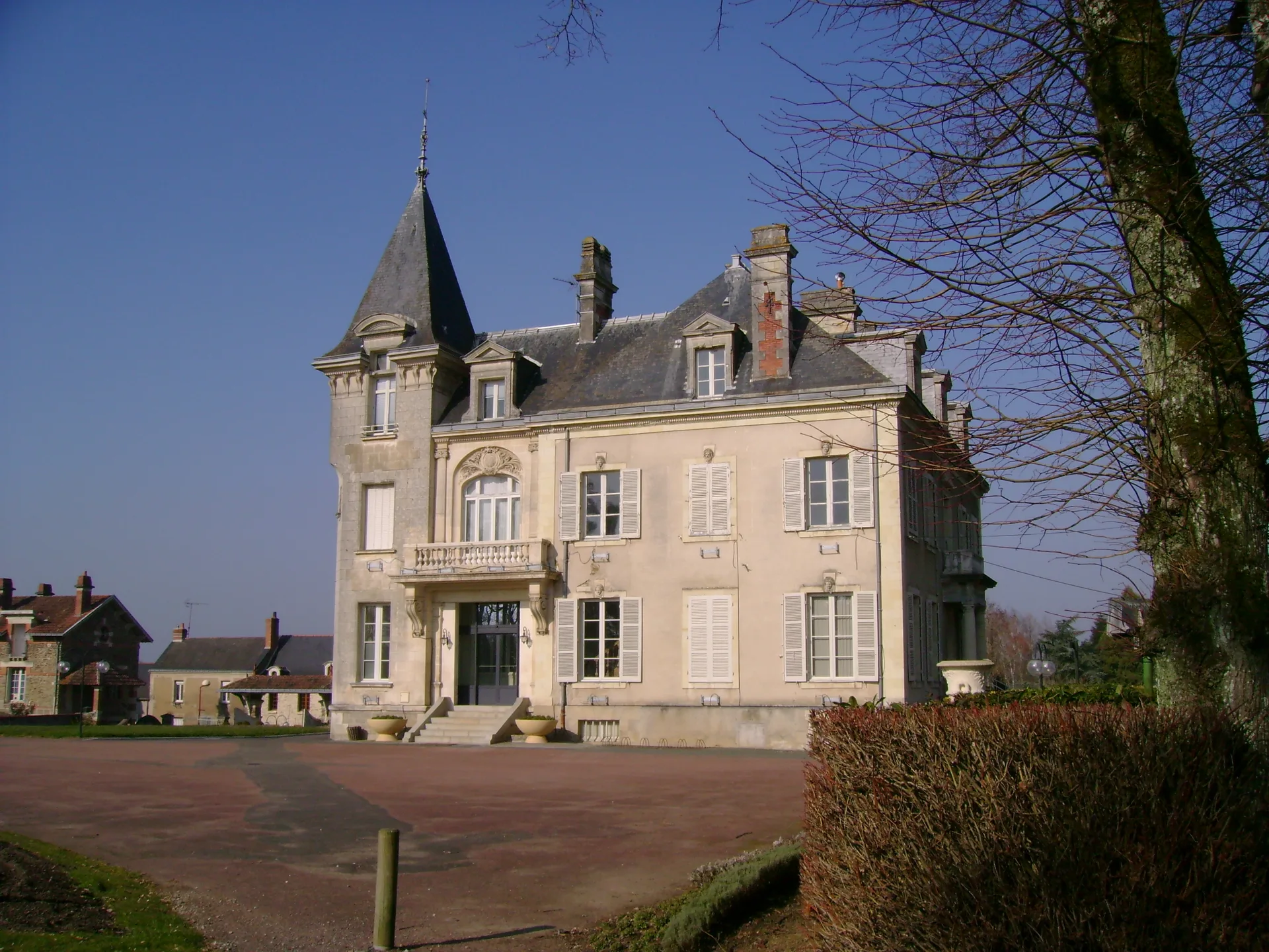 Etang du Grand Moulin à Angrie — À 4,4 km du lac