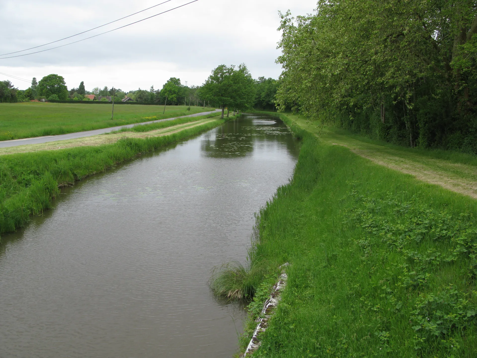 Etang du Gue des Cens à Vieilles-Maisons-sur-Joudry — À 2,7 km du lac