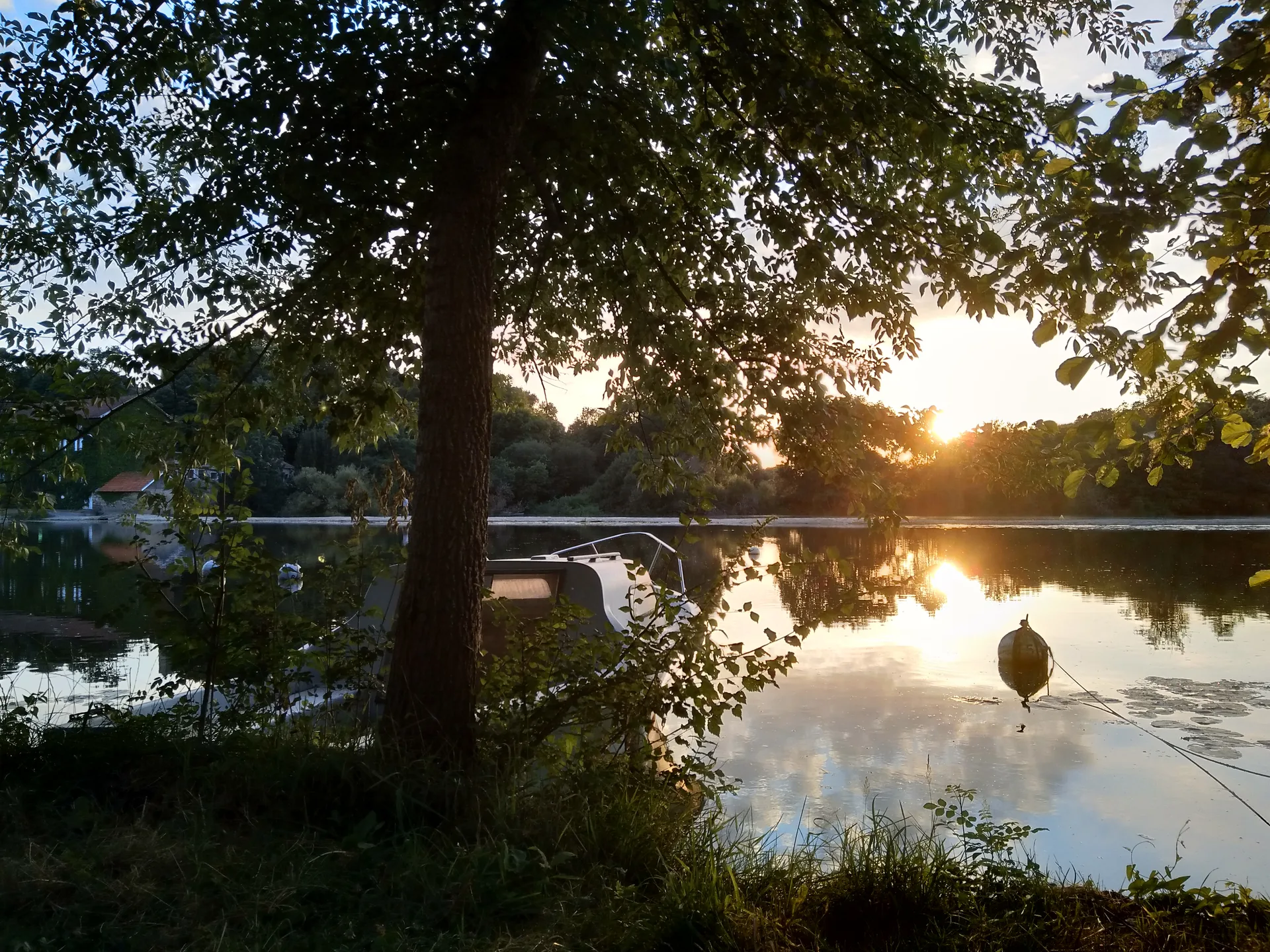 Etang du Loiry à Vertou — À 575 m du lac