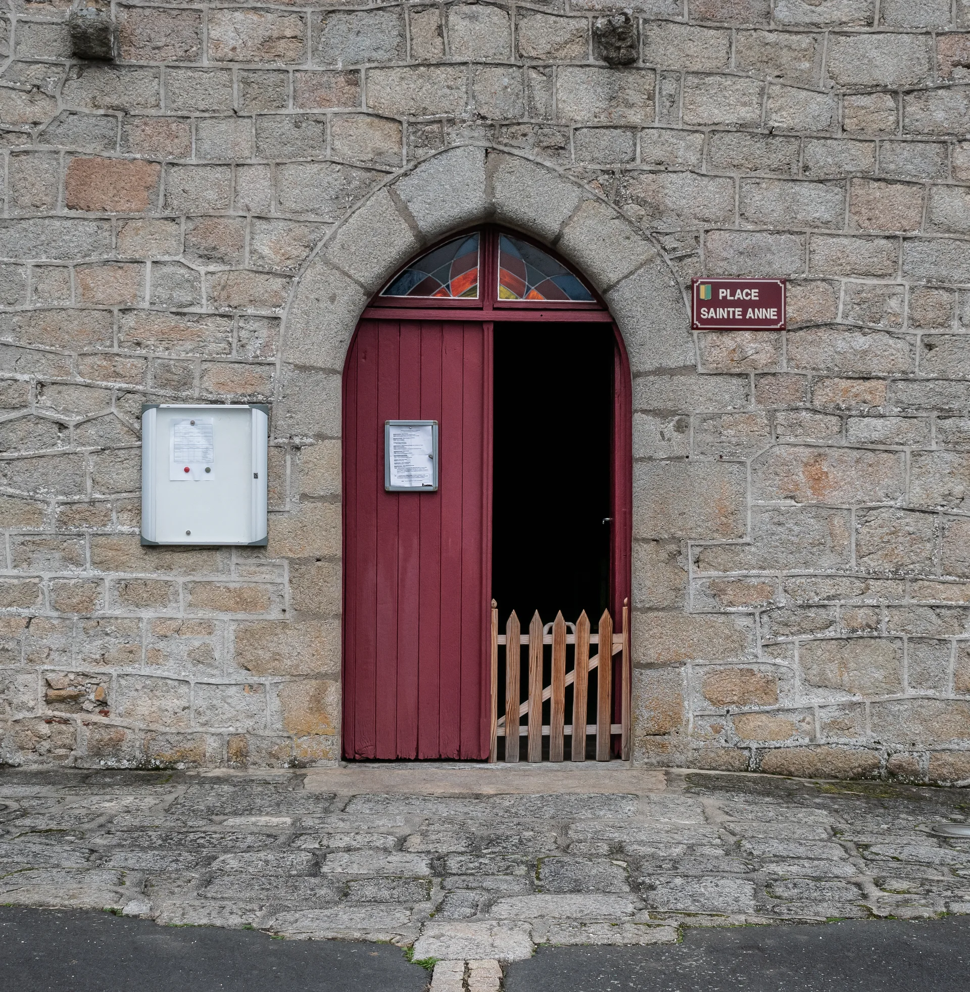 Etang du Moulin du Teil à Le Rouget-Pers — À 1,8 km du lac