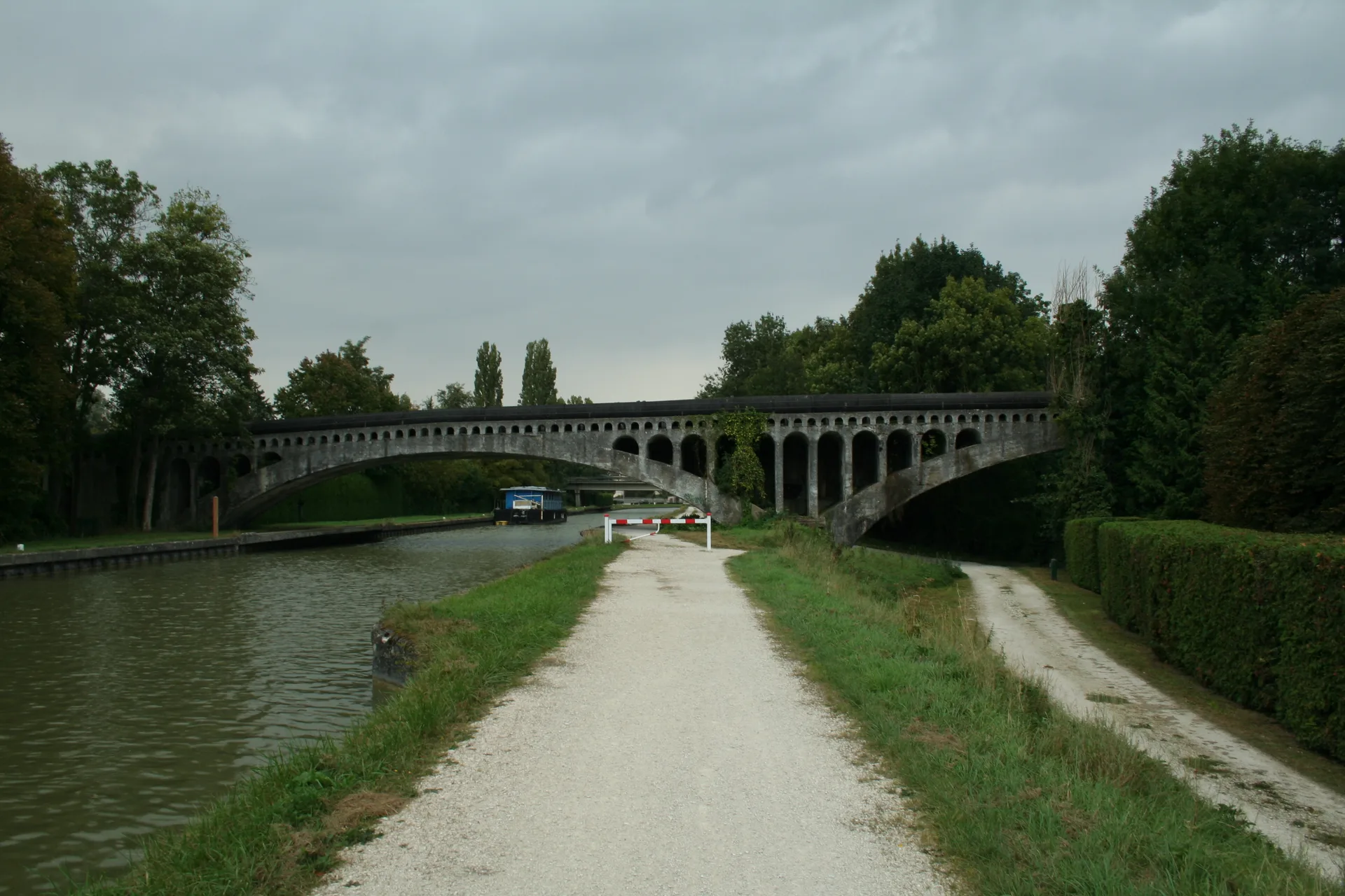 Etang du Pas à La Grande-Paroisse — À 4,0 km du lac