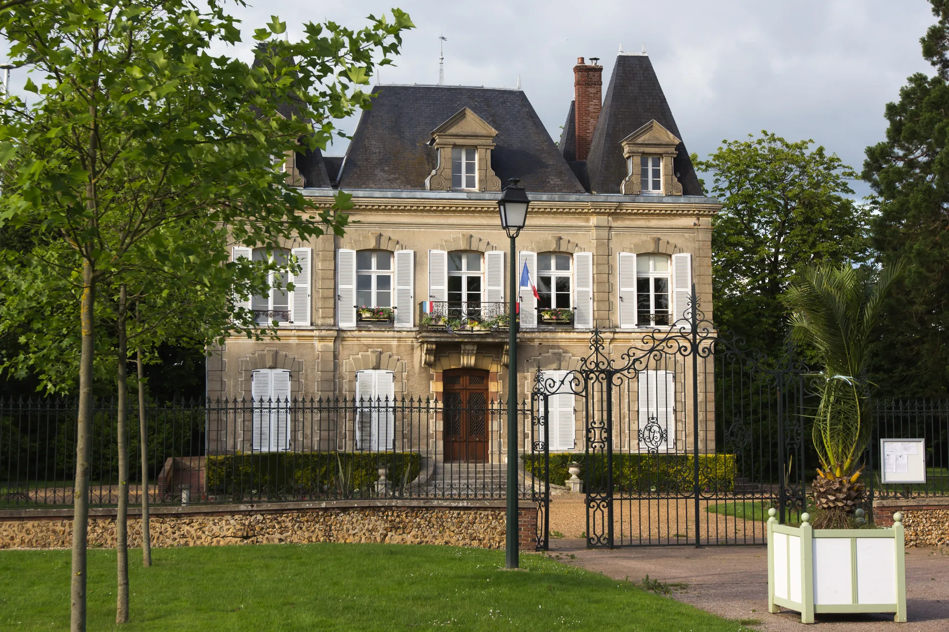 Etang du Poelley à Verneuil d'Avre et d'Iton — À 1,9 km du lac