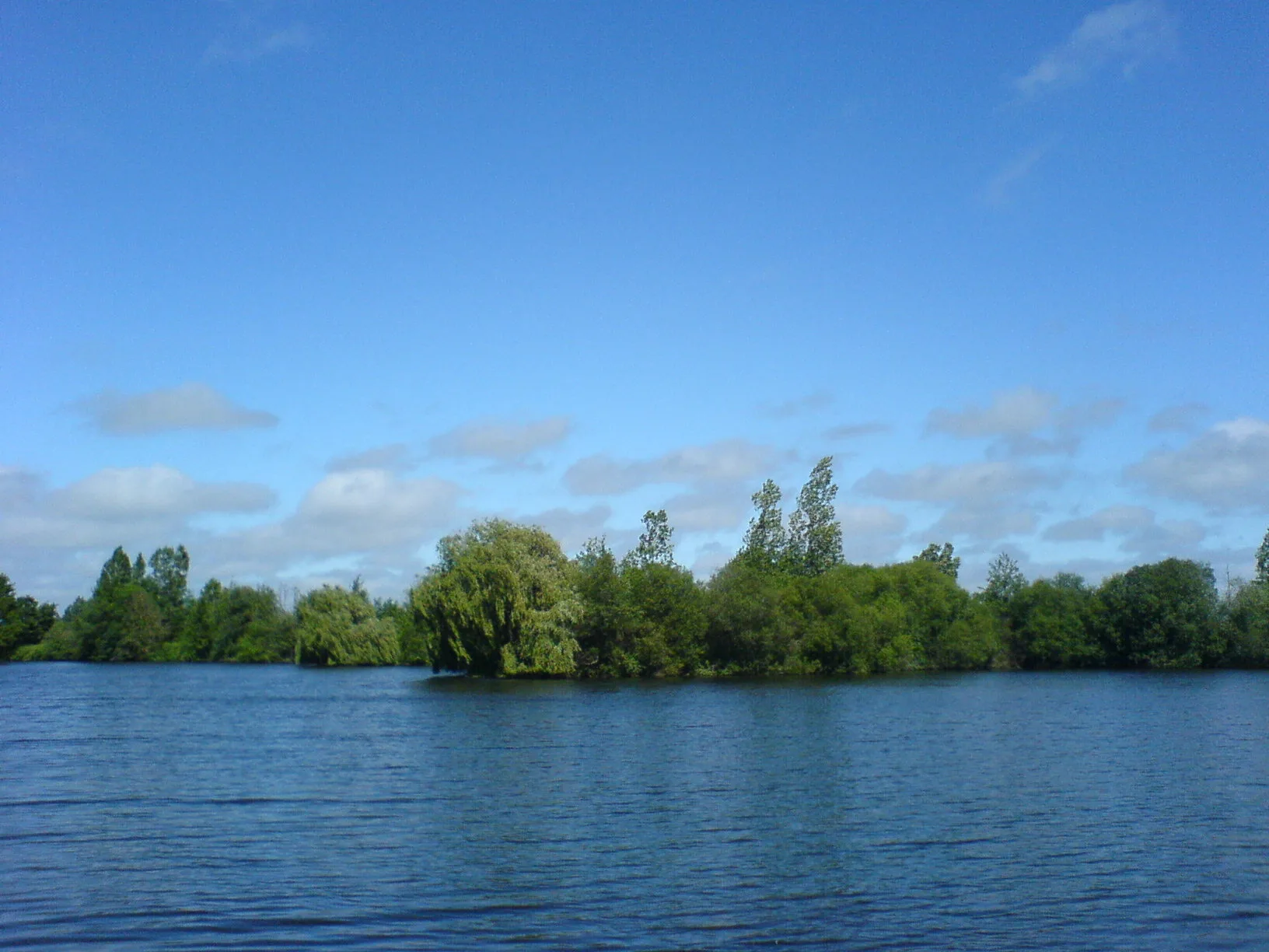 Etang du Rheu à Saint-Jacques-de-la-Lande — À 633 m du lac