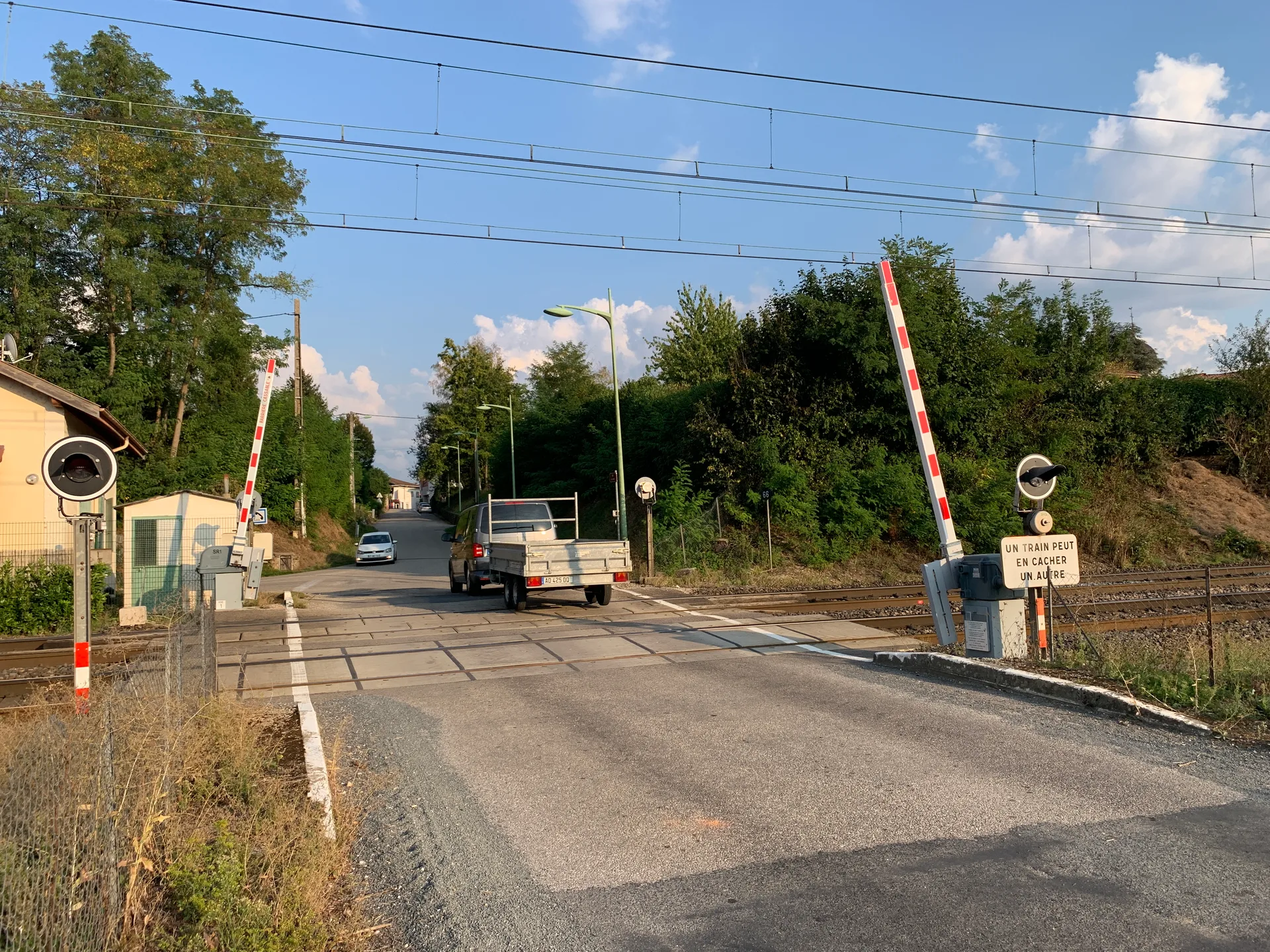 Etang du Servon à Saint-Étienne-du-Bois — À 246 m du lac