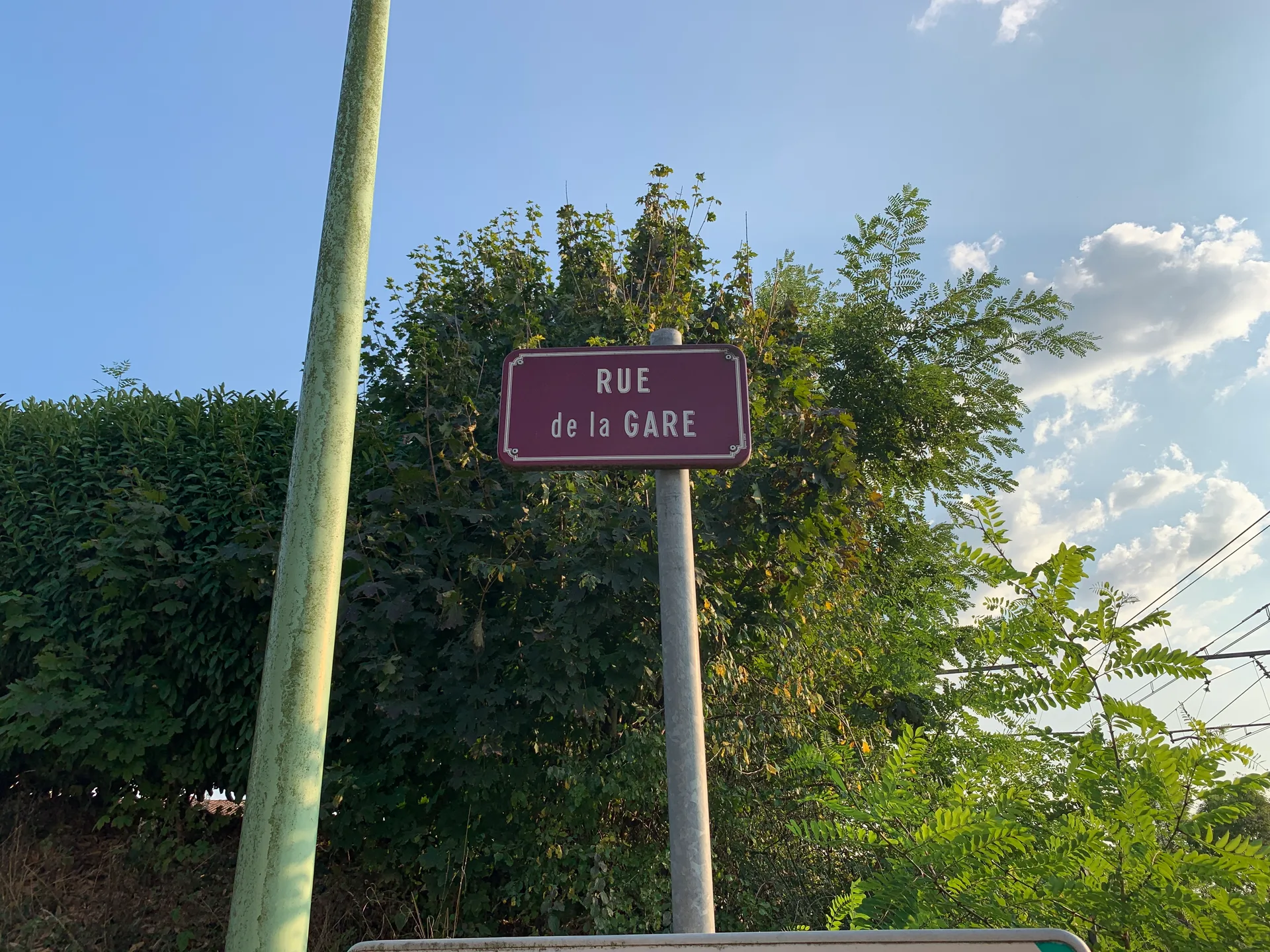 Etang du Servon à Saint-Étienne-du-Bois — À 272 m du lac