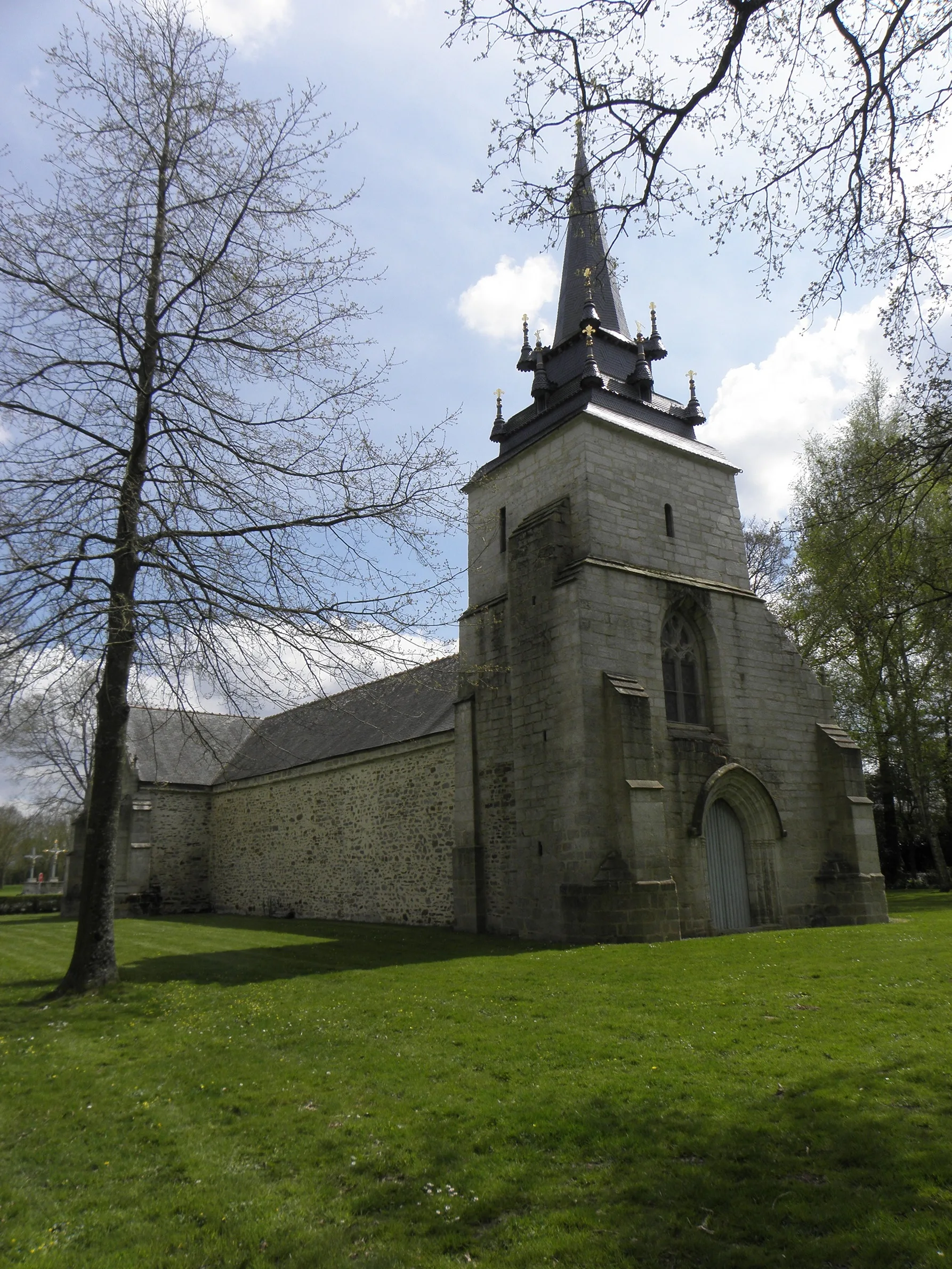 Étang du Valvert à Noyal-Pontivy — À 941 m du lac