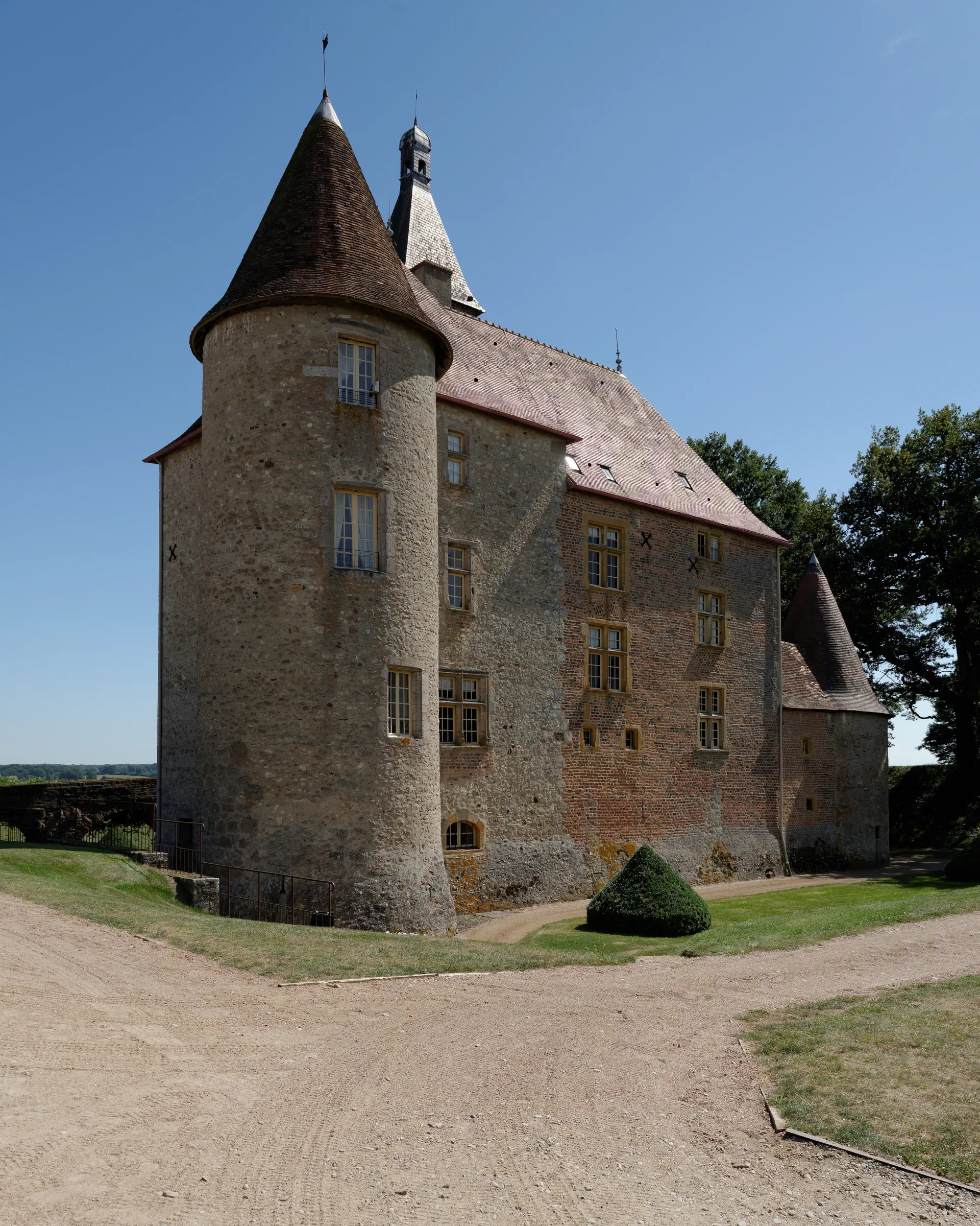 Etang Migeoux à Saint-Pourçain-sur-Besbre — À 1,9 km du lac
