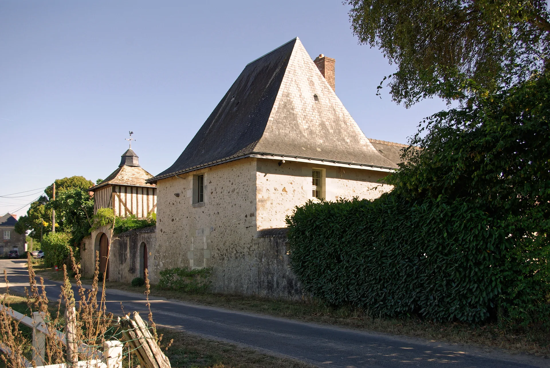Etang Neuf à Courcelles-de-Touraine — À 4,8 km du lac