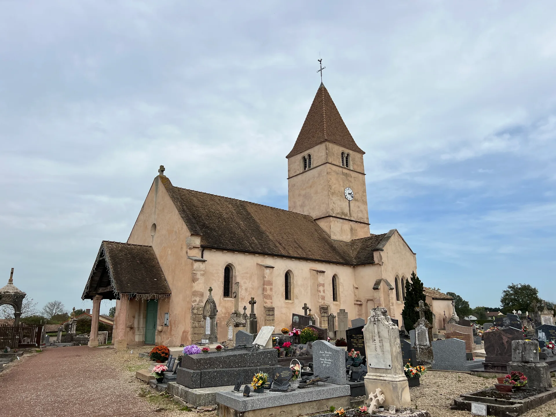Etang Neuf à La Genête — À 793 m du lac