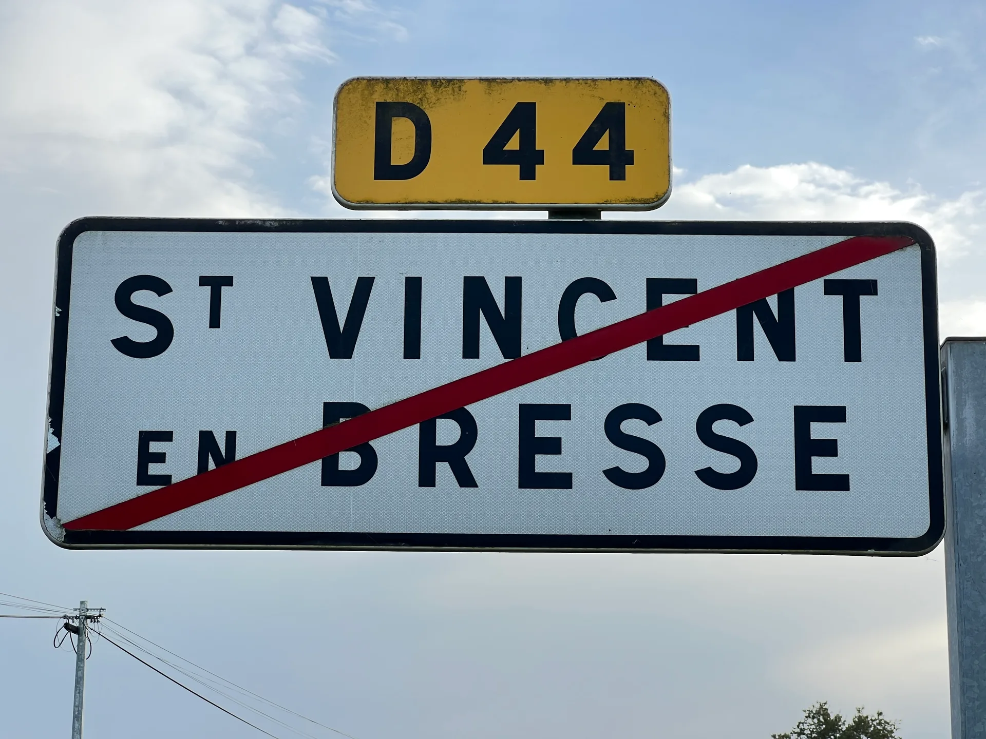 Etang Neuf à Saint-Vincent-en-Bresse — À 1,2 km du lac