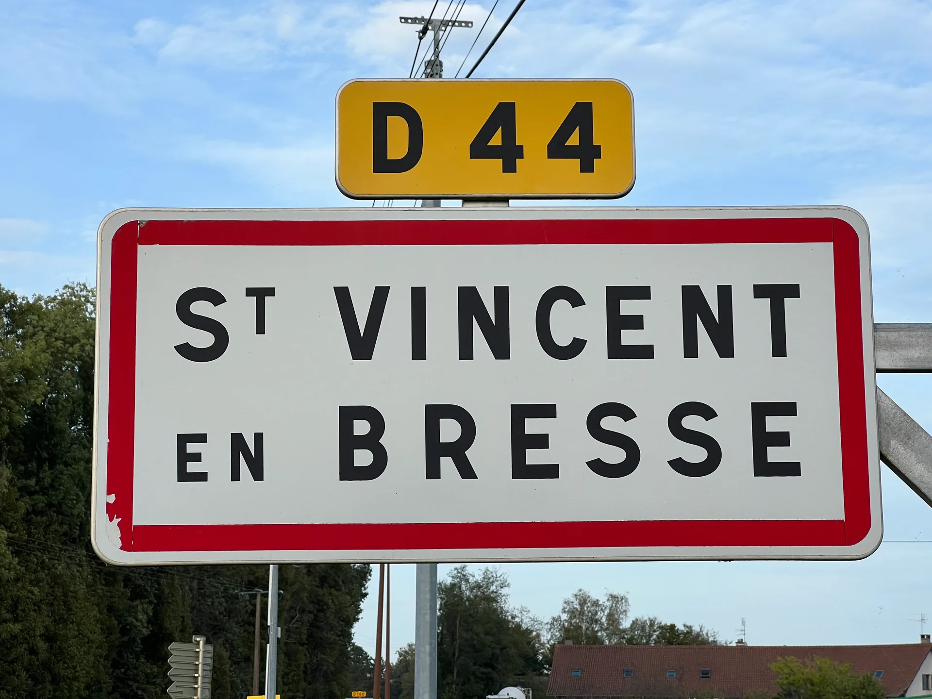 Etang Neuf à Saint-Vincent-en-Bresse — À 1,2 km du lac