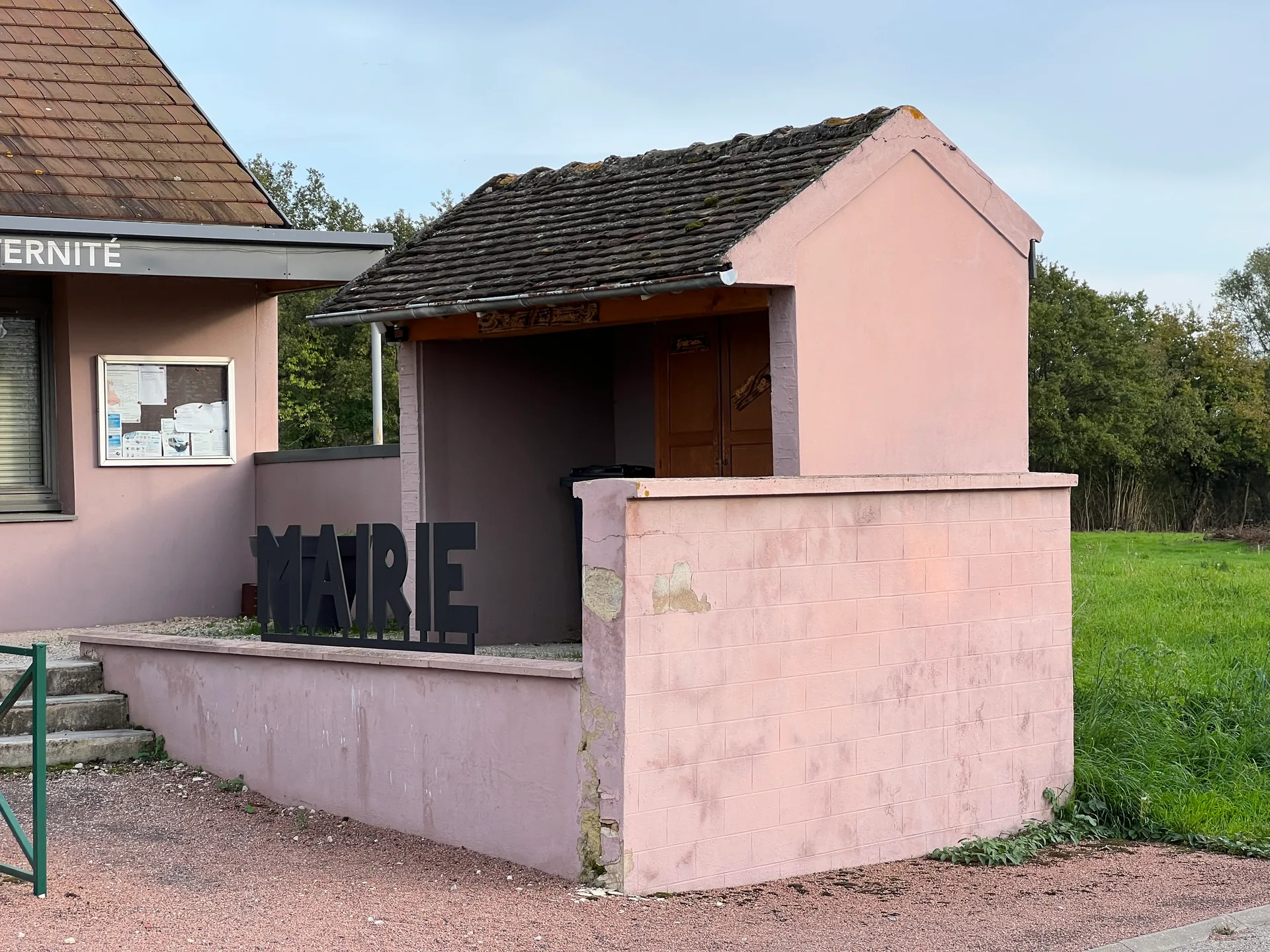 Etang Pitoux à Savigny-sur-Seille — À 2,3 km du lac