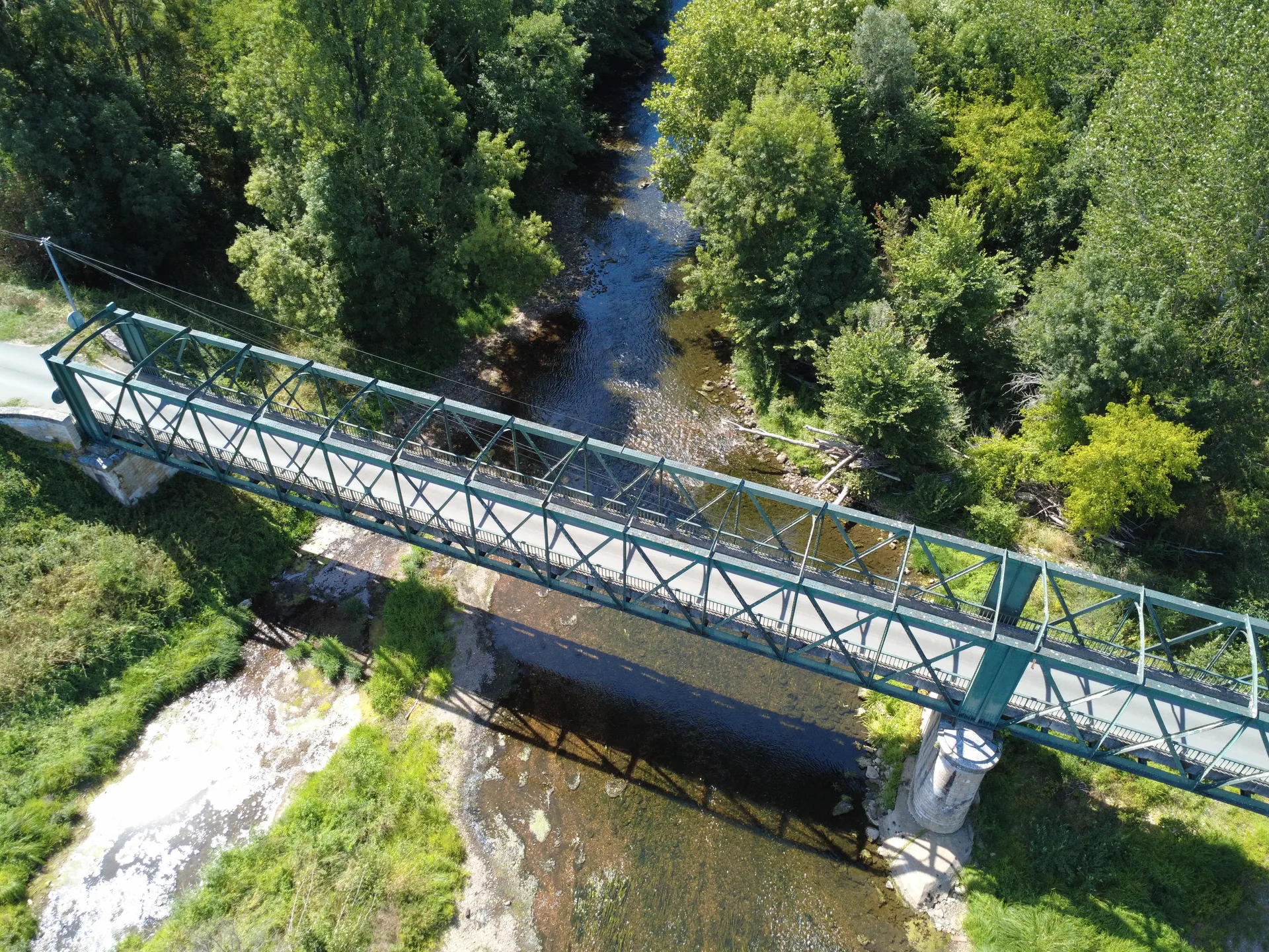 Etang Saint Victor à Ruffec — À 3,8 km du lac