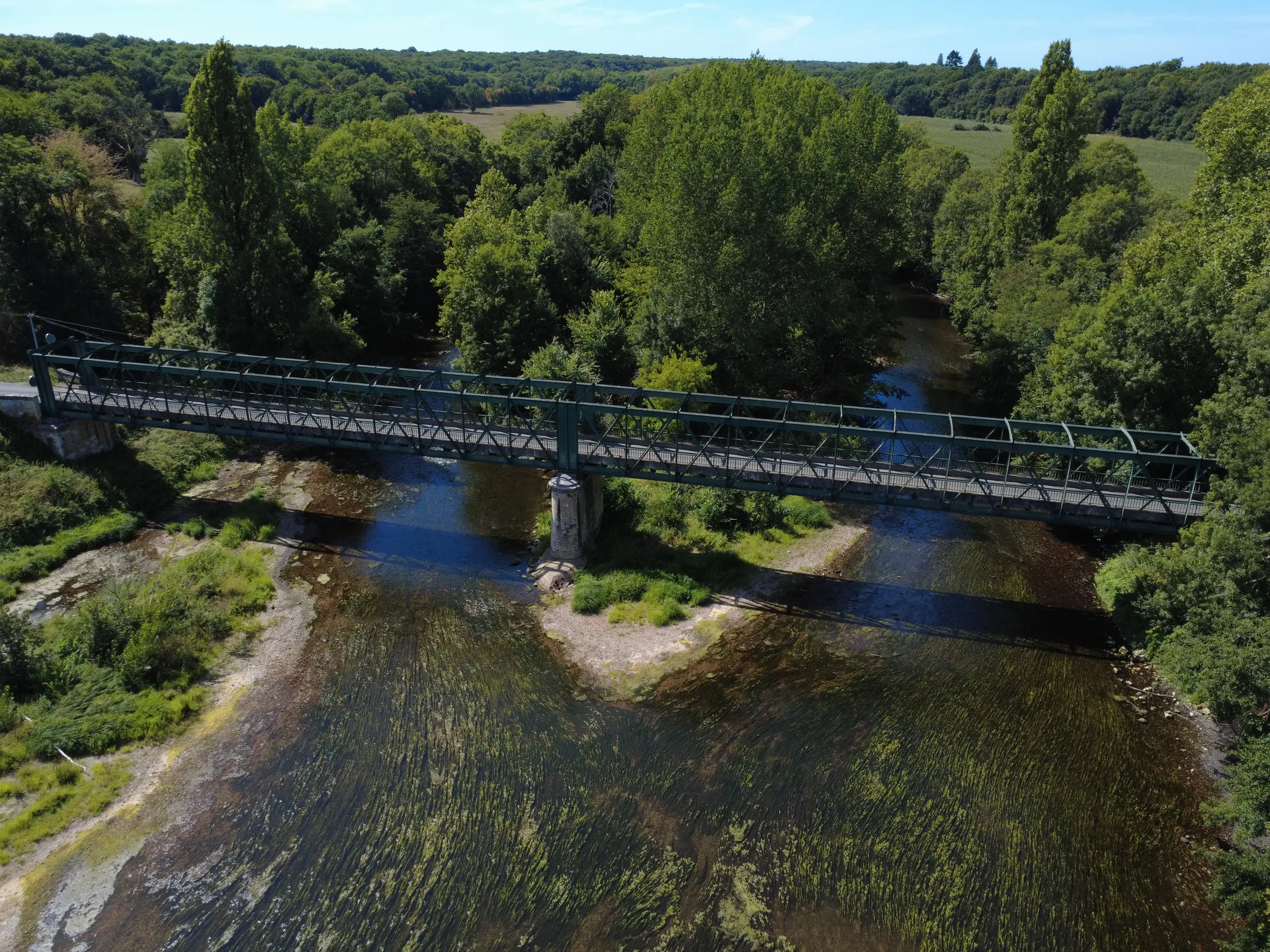 Etang Saint Victor à Ruffec — À 3,8 km du lac