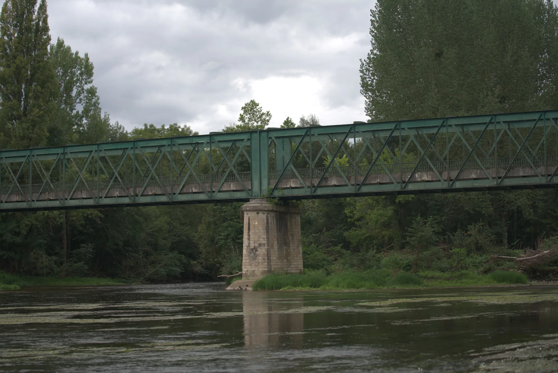 Etang Saint Victor à Ruffec — À 3,8 km du lac