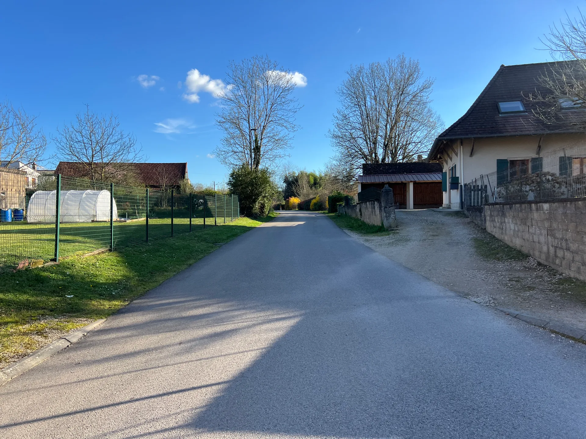 Etang Salabe à Sainte-Croix-en-Bresse — À 772 m du lac