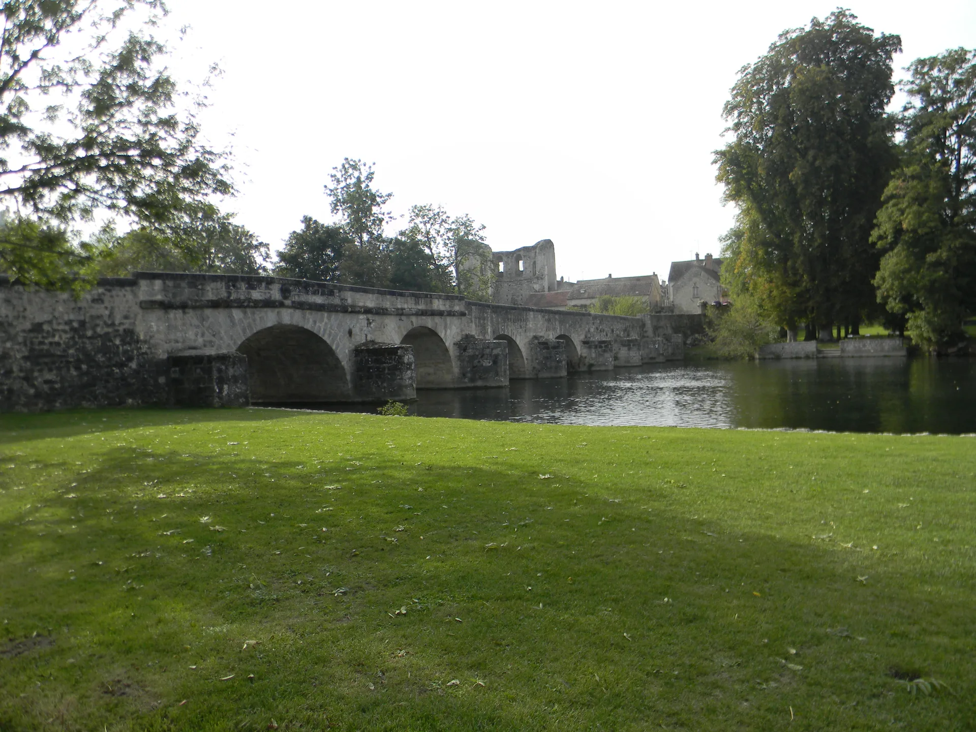 Etangs de Clairette à Grez-sur-Loing — À 753 m du lac
