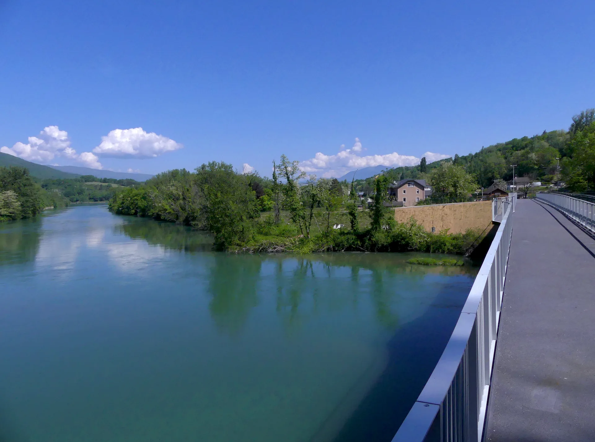 Etangs de la Malourdie à Motz — À 454 m du lac