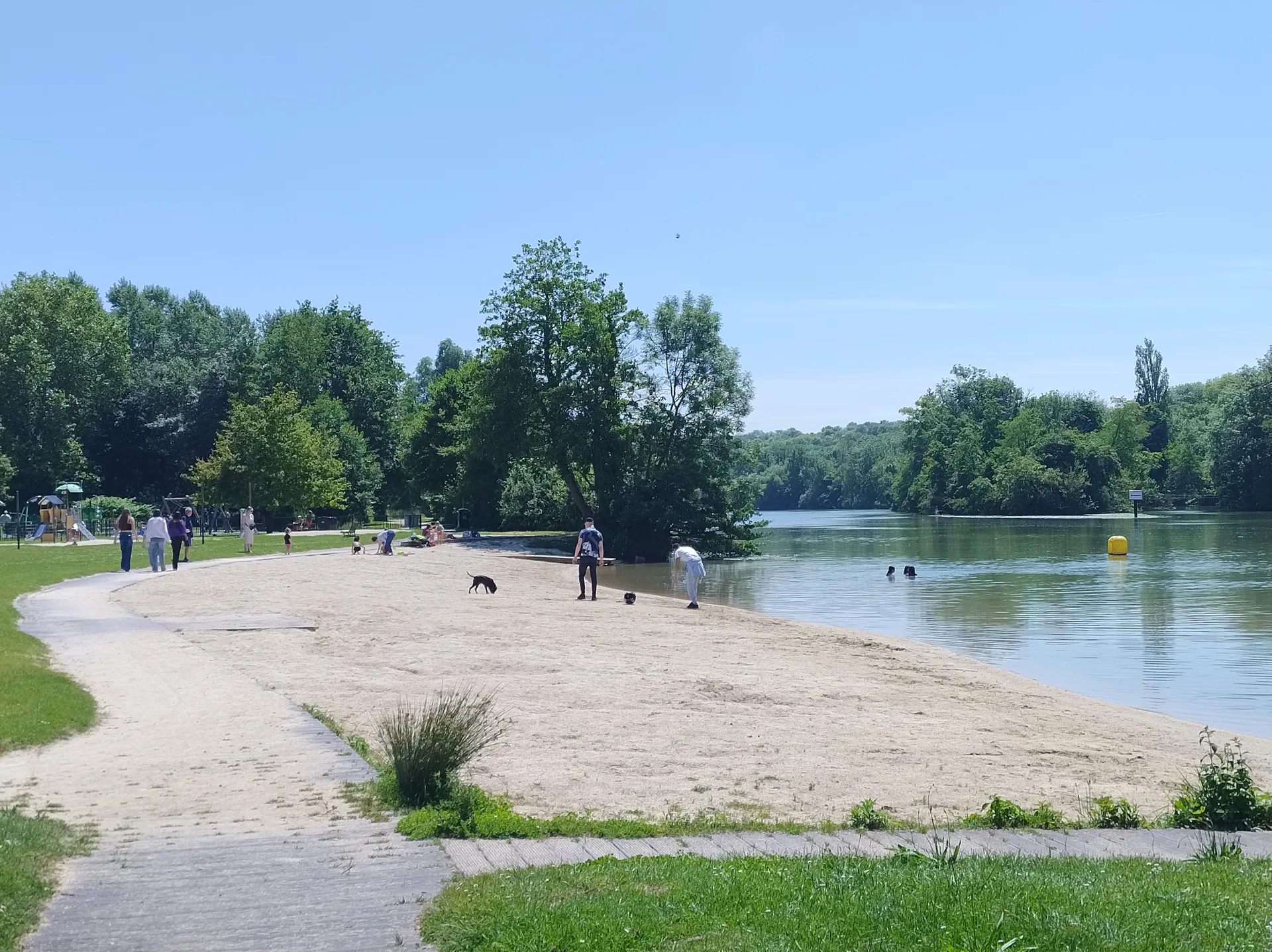 Etangs de Meaux à Meaux — À 1,2 km du lac