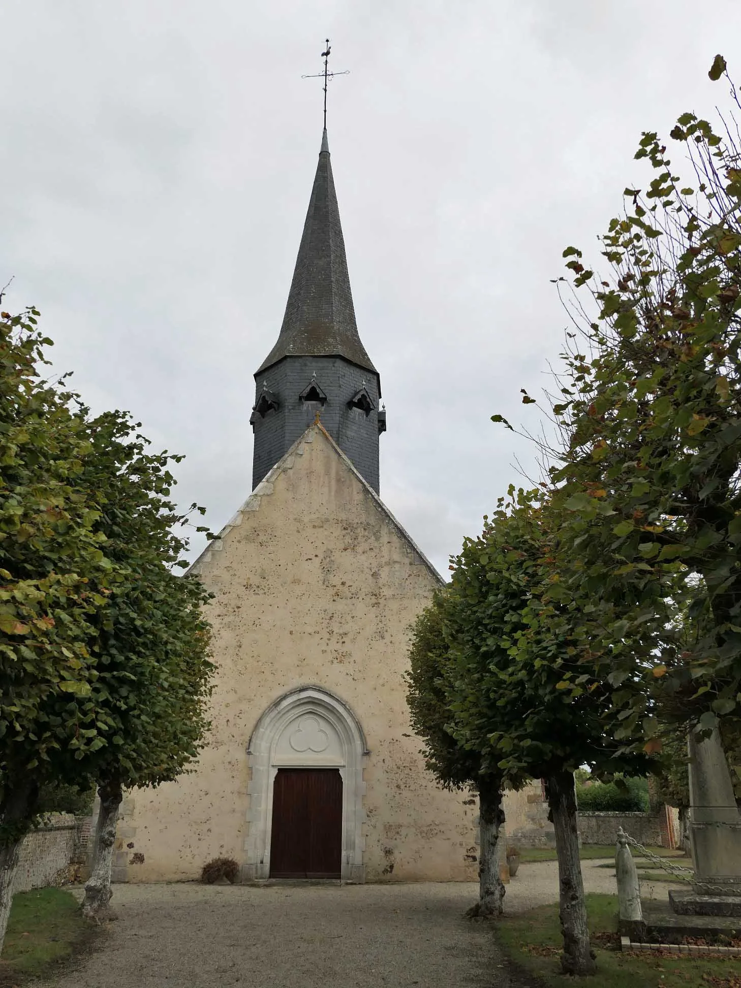 Etangs de Tillieres sur Avre à Bérou-la-Mulotière — À 3,0 km du lac