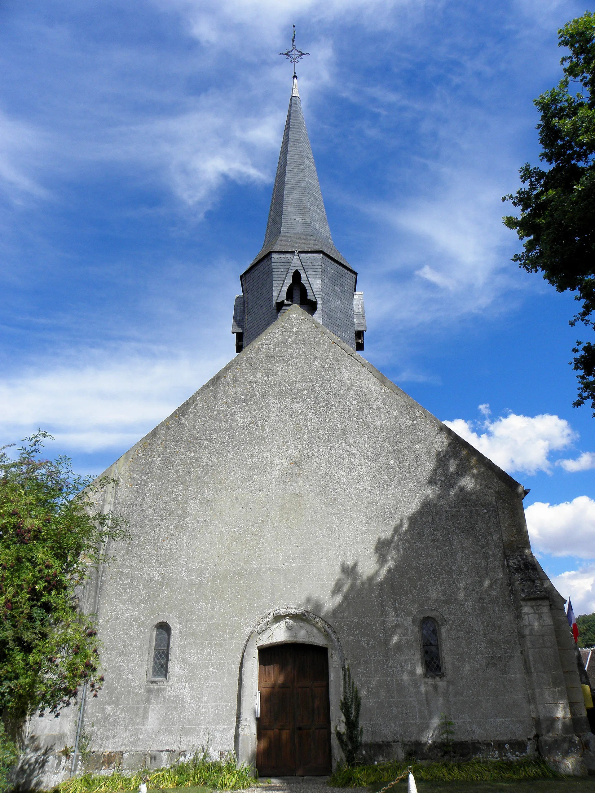 Etangs de Tillieres sur Avre à Bérou-la-Mulotière — À 340 m du lac