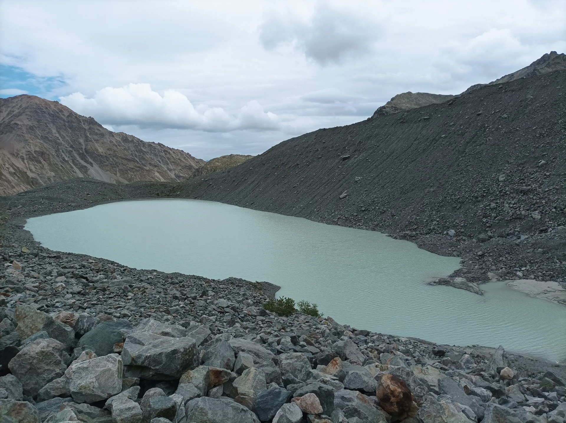 Glacier d'Arsine à Villar-d'Arêne — À 836 m du lac