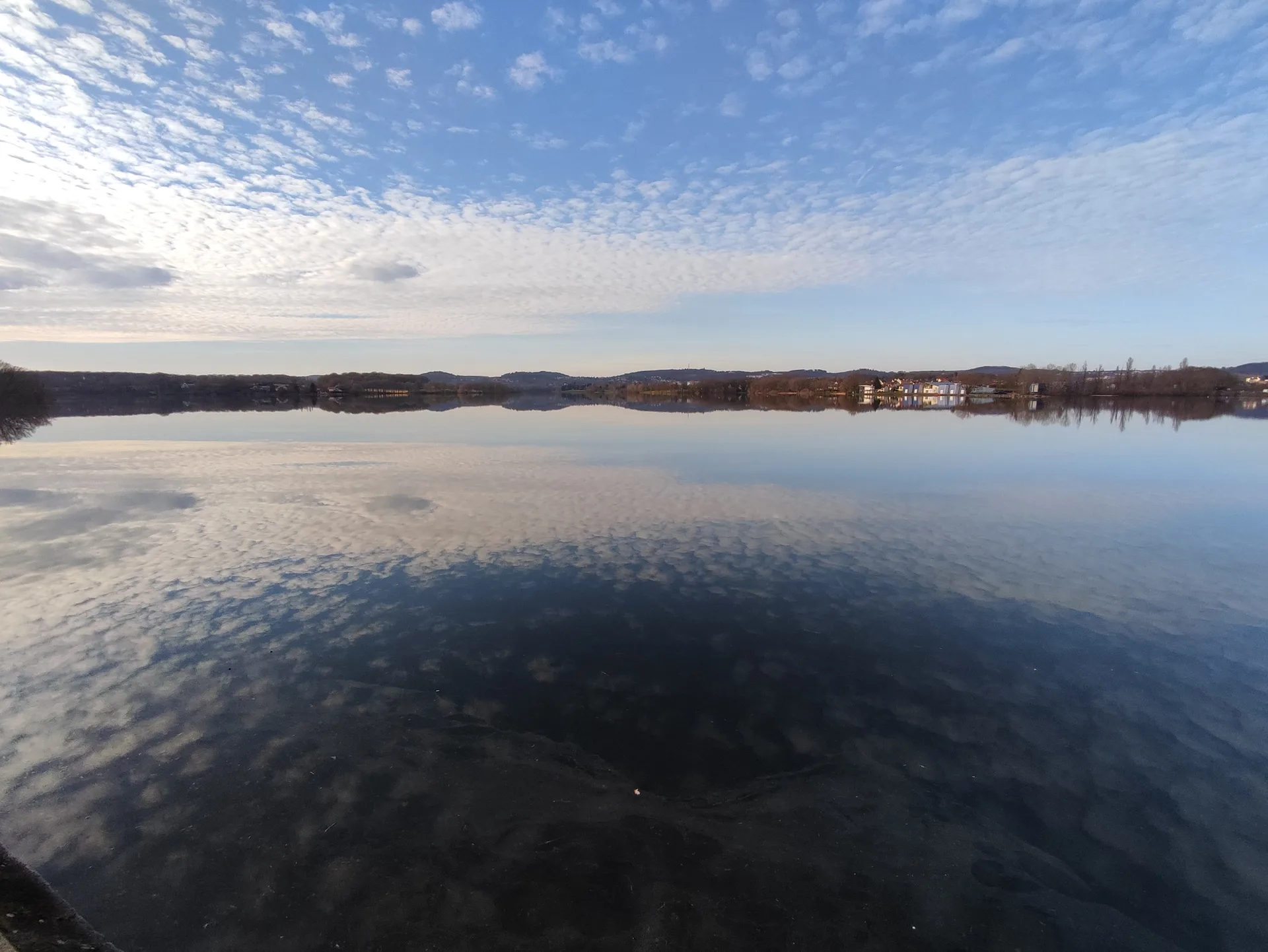 Grand Etang de Torcy à Le Breuil — À 1,9 km du lac