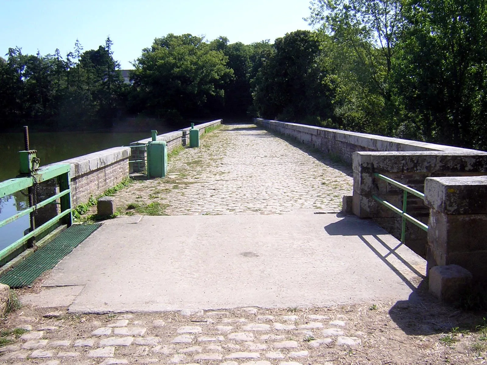Grand Reservoir de Vioreau à Joué-sur-Erdre — À 995 m du lac