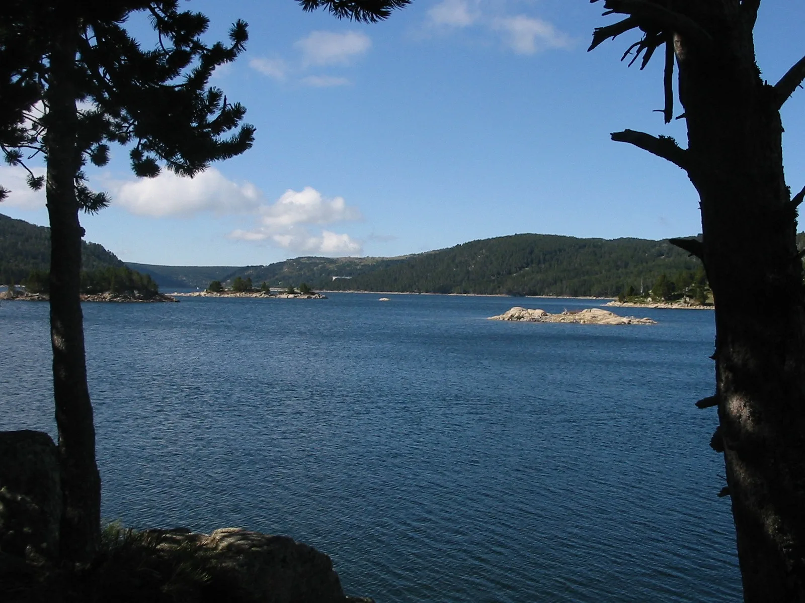 La Bollosa Lac des Bouillouses Estany de la Bullosa à Angoustrine-Villeneuve-des-Escaldes — À 844 m du lac