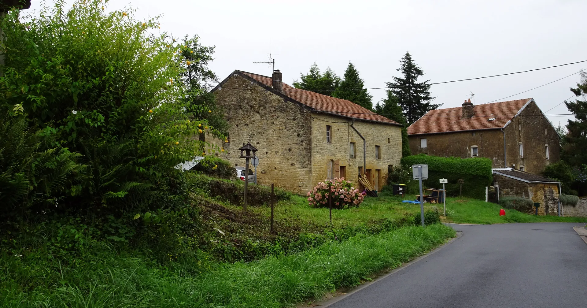 La Grande Ballastiere à Nouvion-sur-Meuse — À 959 m du lac