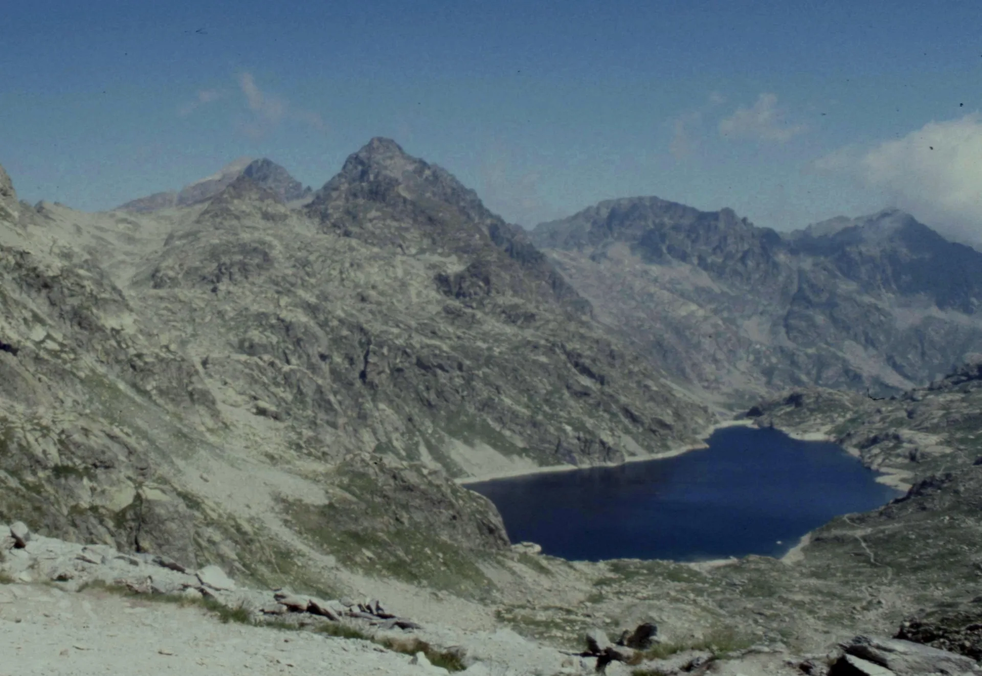 Lac Autier à Belvédère — À 1,7 km du lac