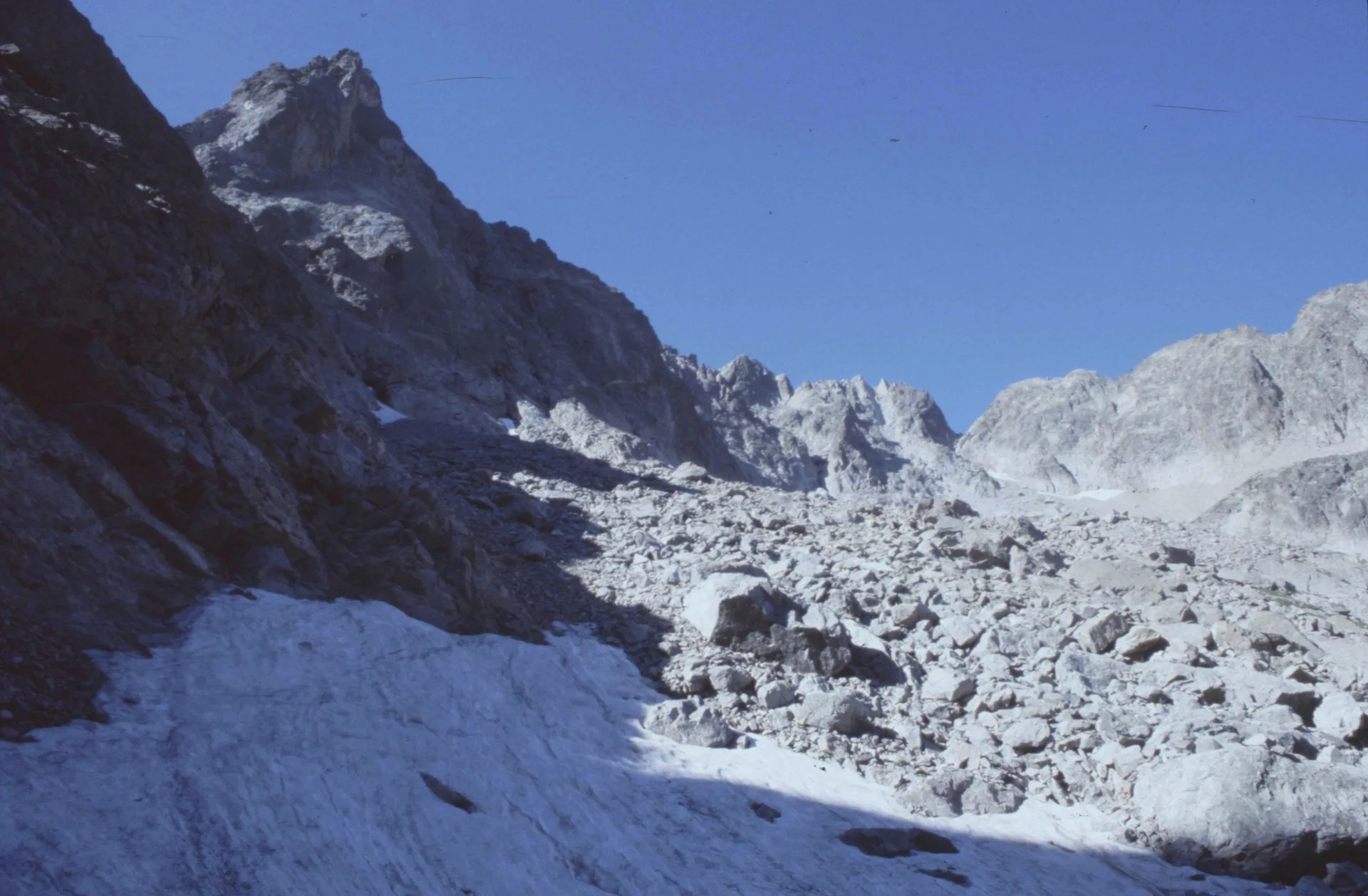 Lac Autier à Belvédère — À 859 m du lac