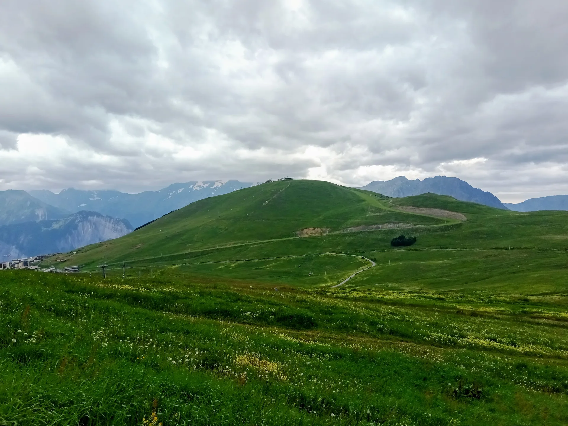 Lac Besson à Huez — À 1,5 km du lac