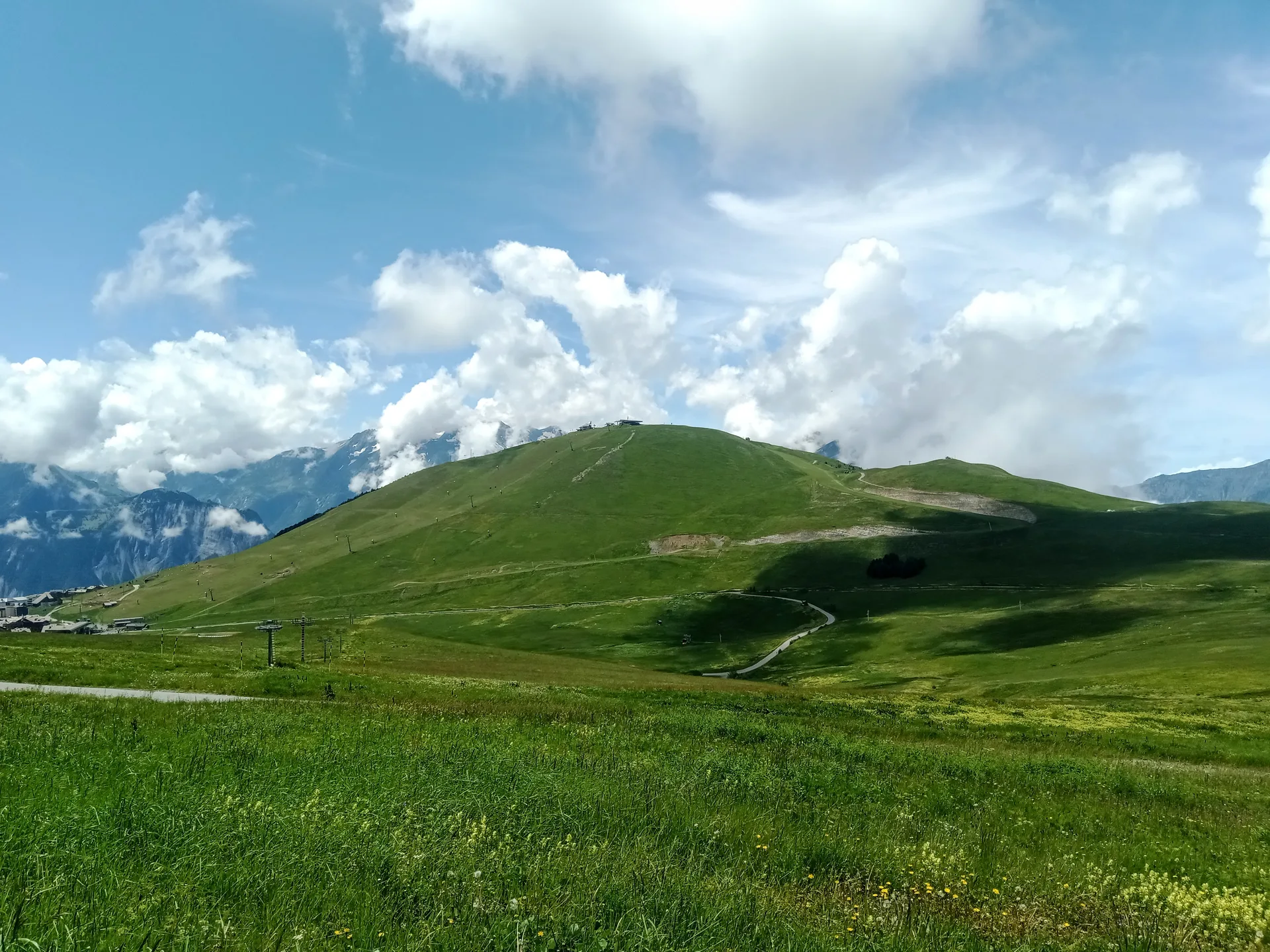 Lac Besson à Huez — À 1,5 km du lac