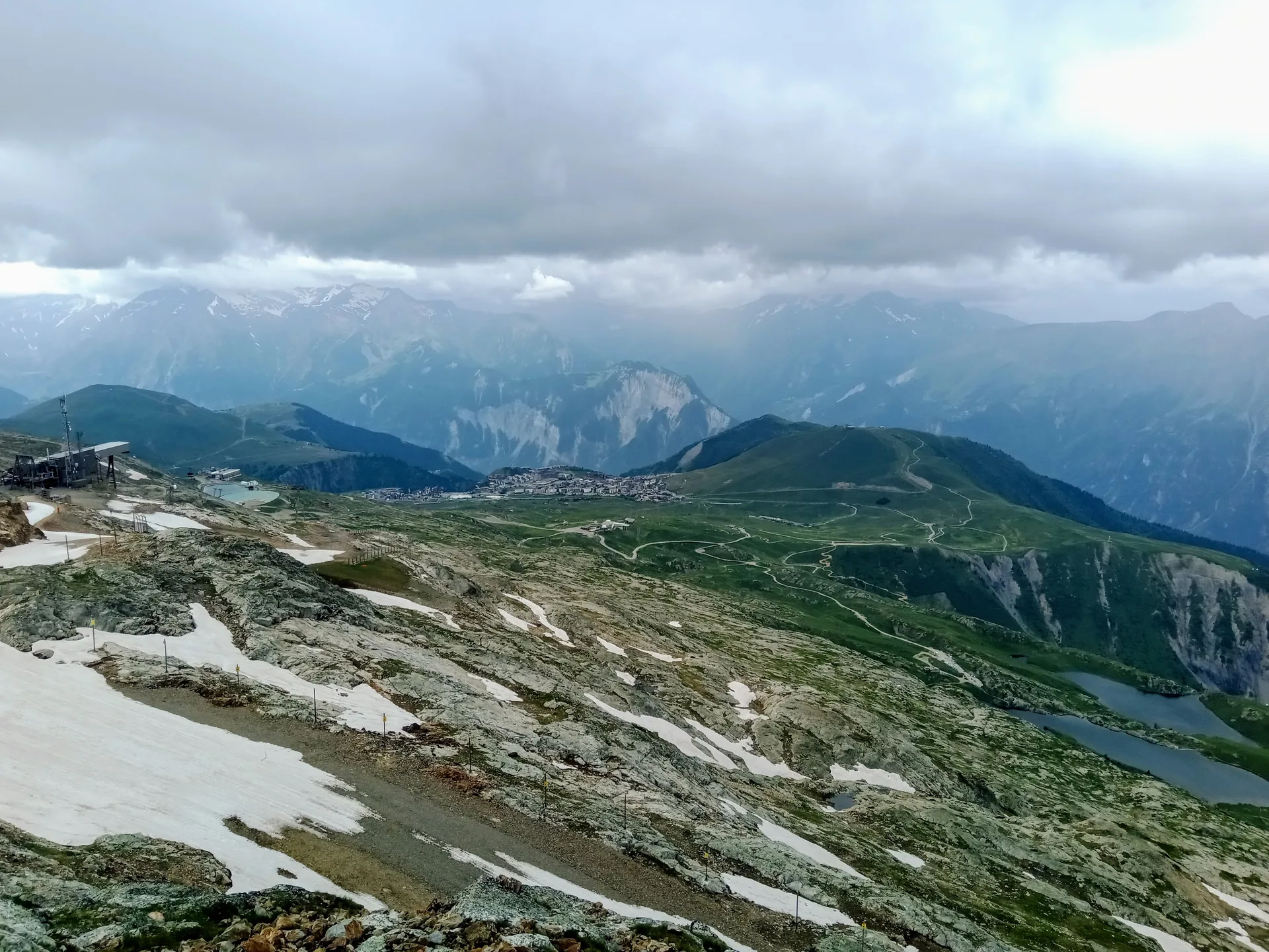 Lac Besson à Huez — À 1,5 km du lac