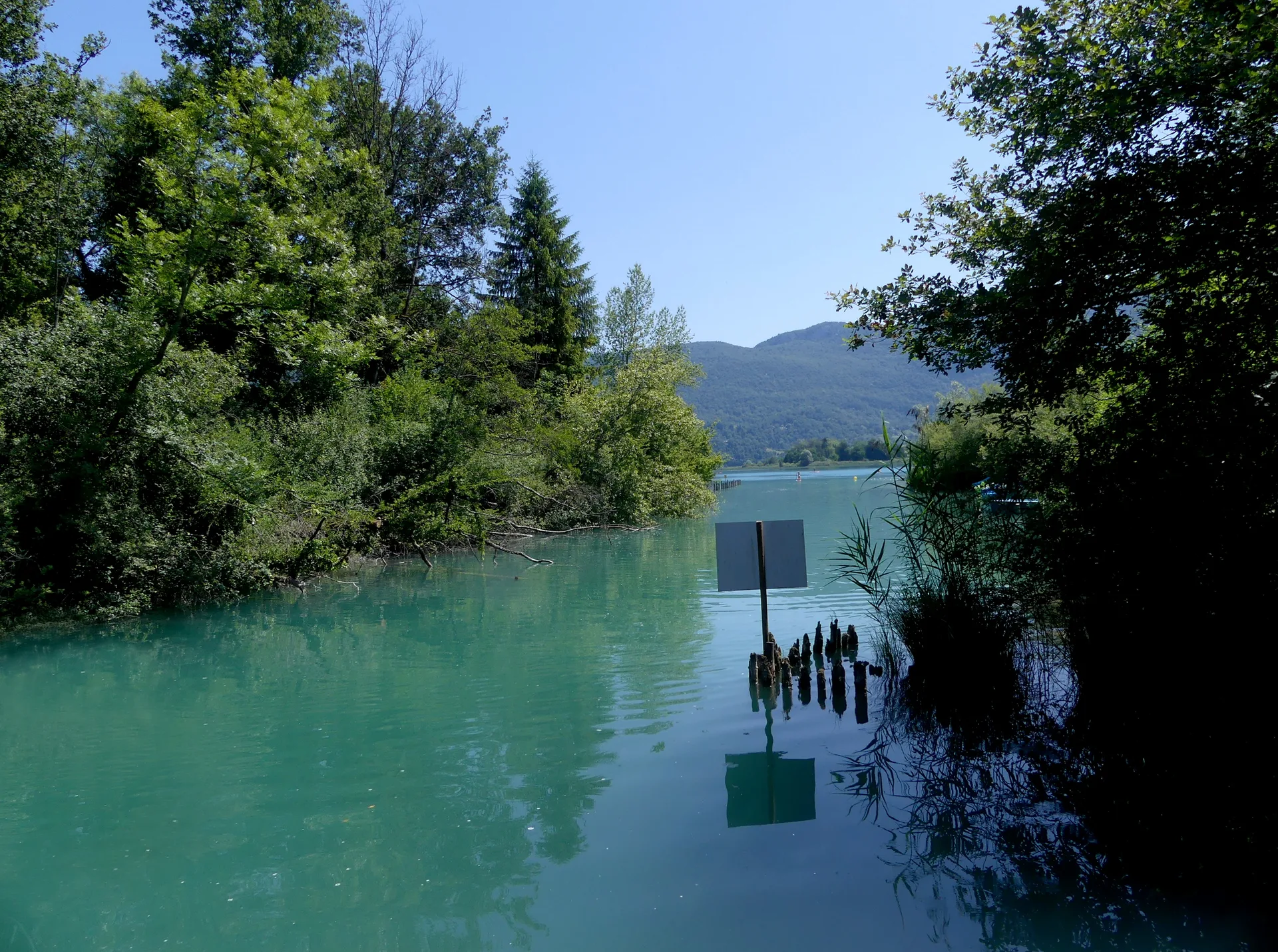 Lac d'Aiguebelette à Lépin-le-Lac — Sur le lac