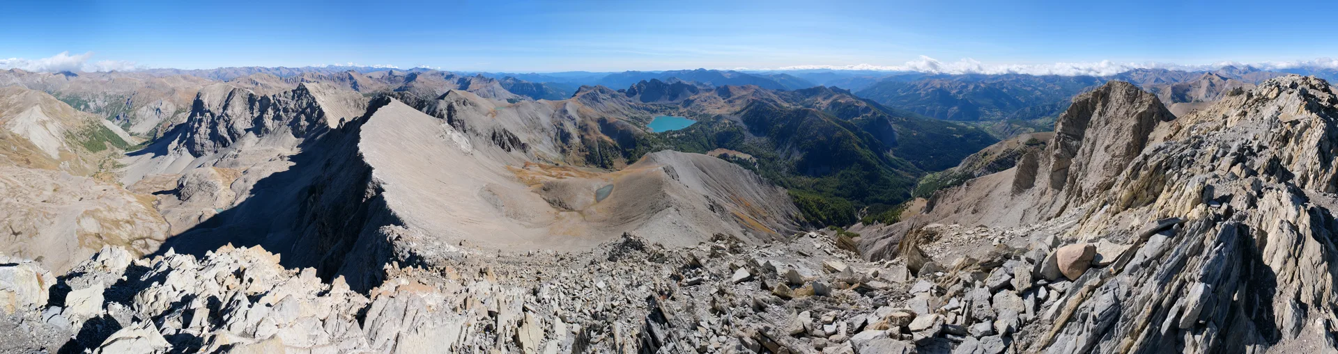 Lac d'Allos à Allos — À 3,5 km du lac