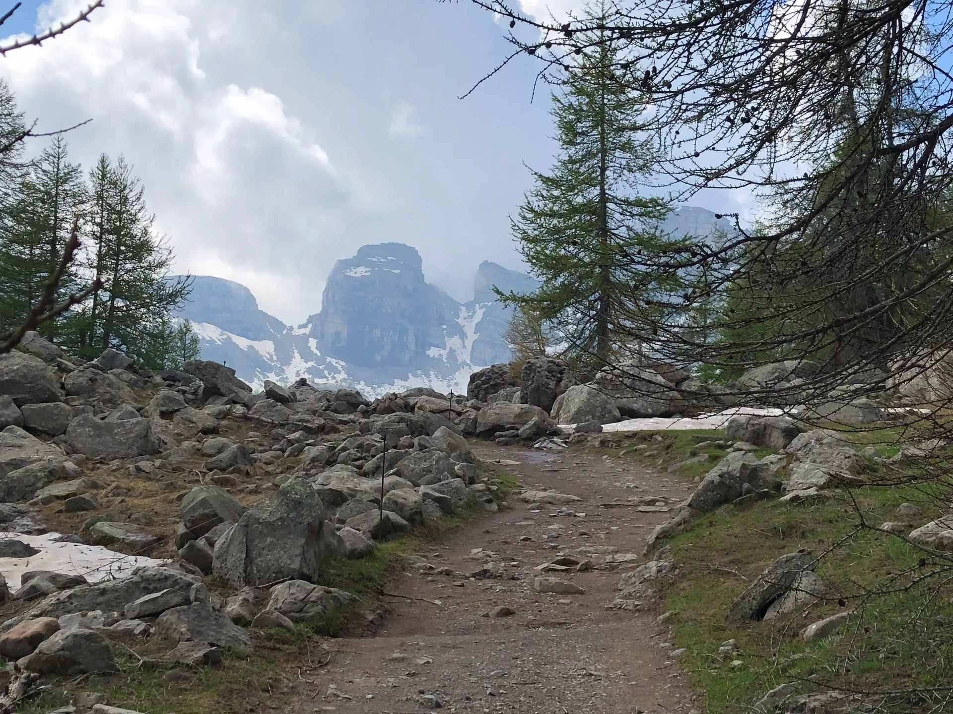 Lac d'Allos à Allos — À 595 m du lac
