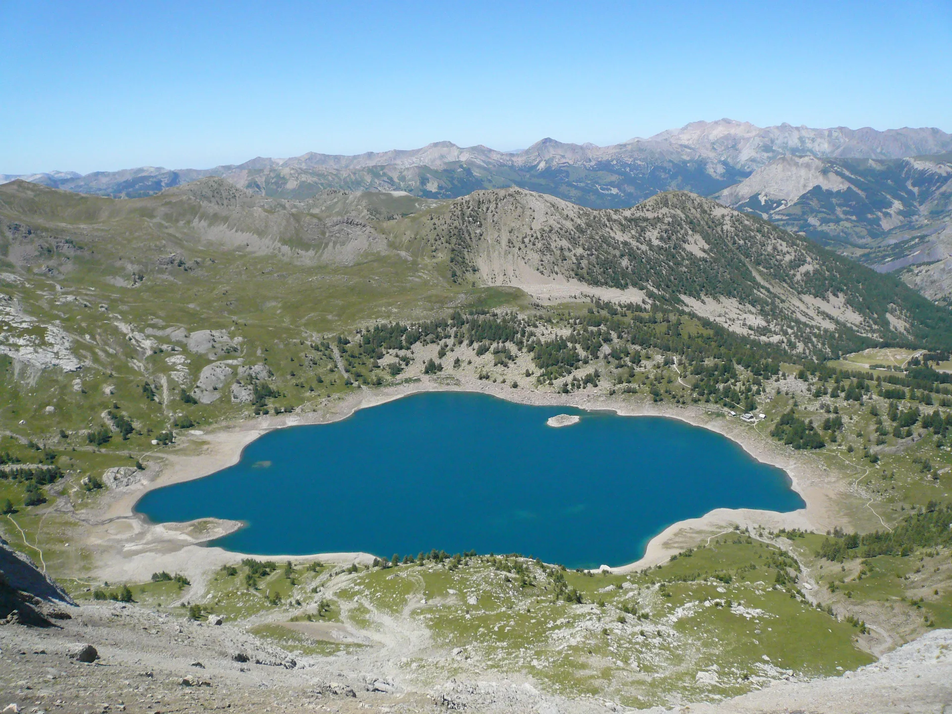 Lac d'Allos à Allos — À 1,3 km du lac