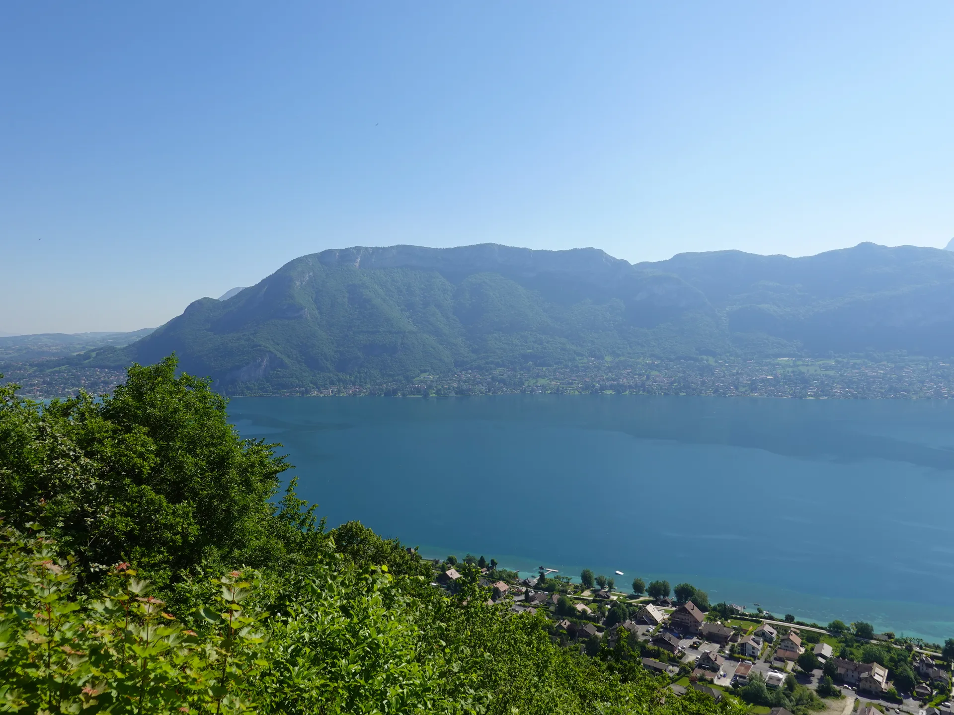 Lac d'Annecy à Sevrier — À 685 m du lac