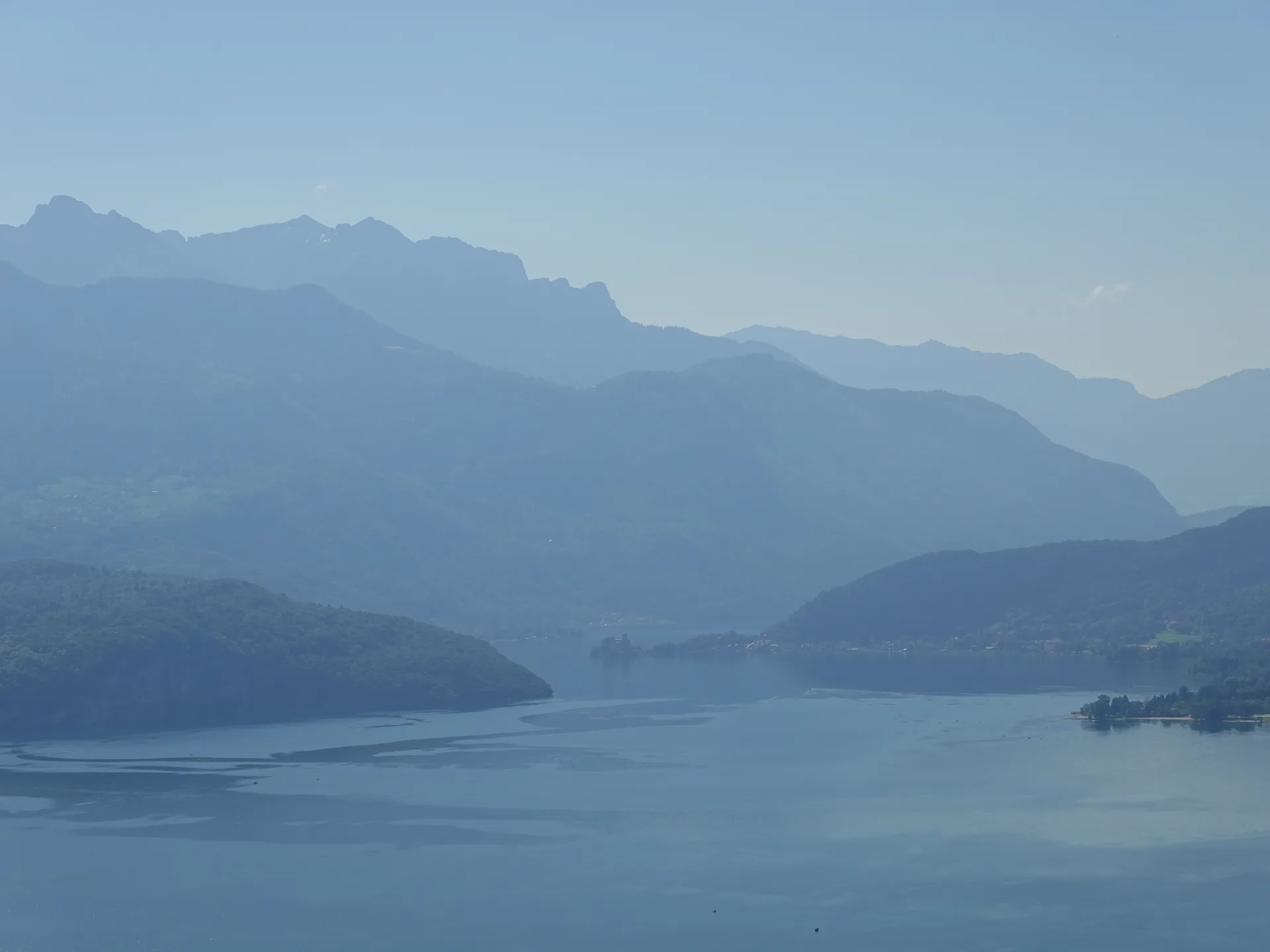Lac d'Annecy à Sevrier — À 687 m du lac