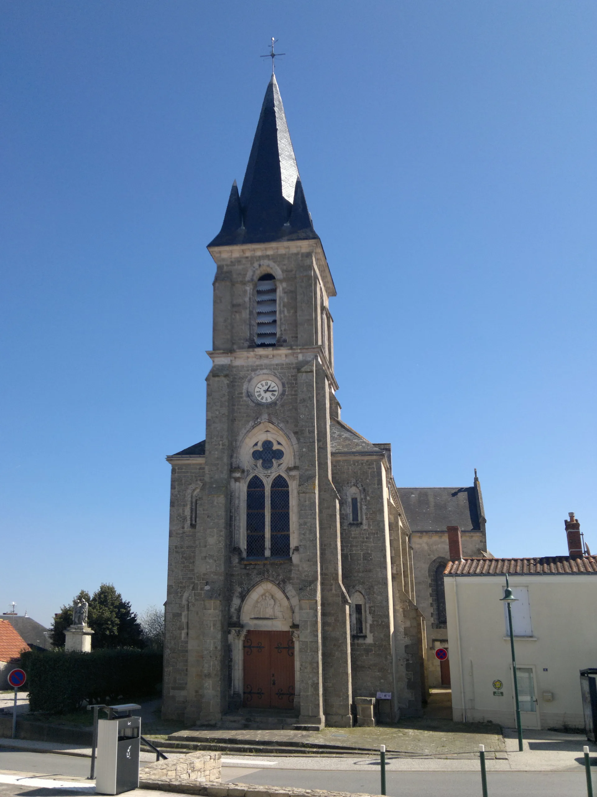 Lac d'Apremont à Apremont — À 4,0 km du lac
