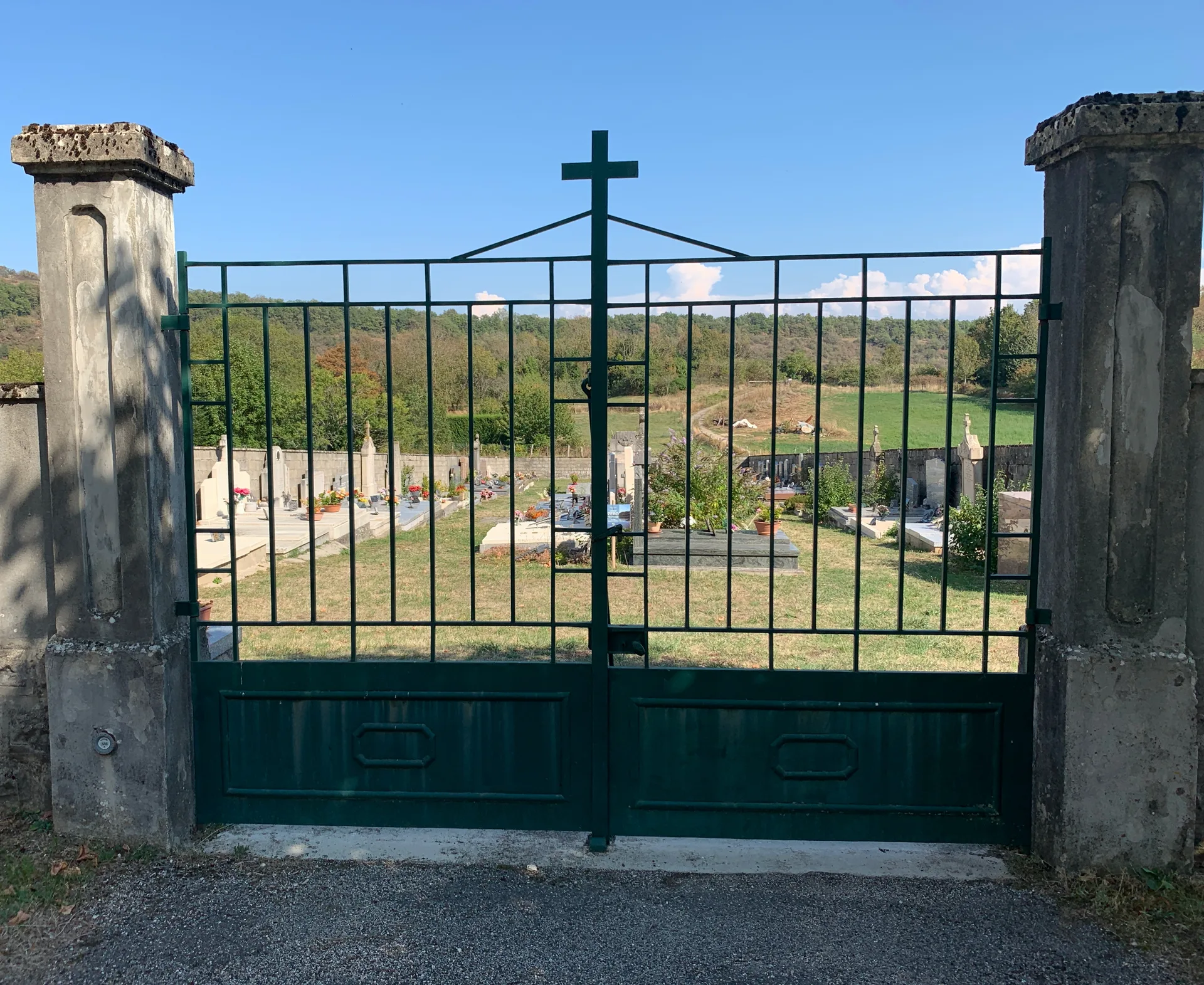 Lac d'Arboniaz à Colomieu — À 1,1 km du lac