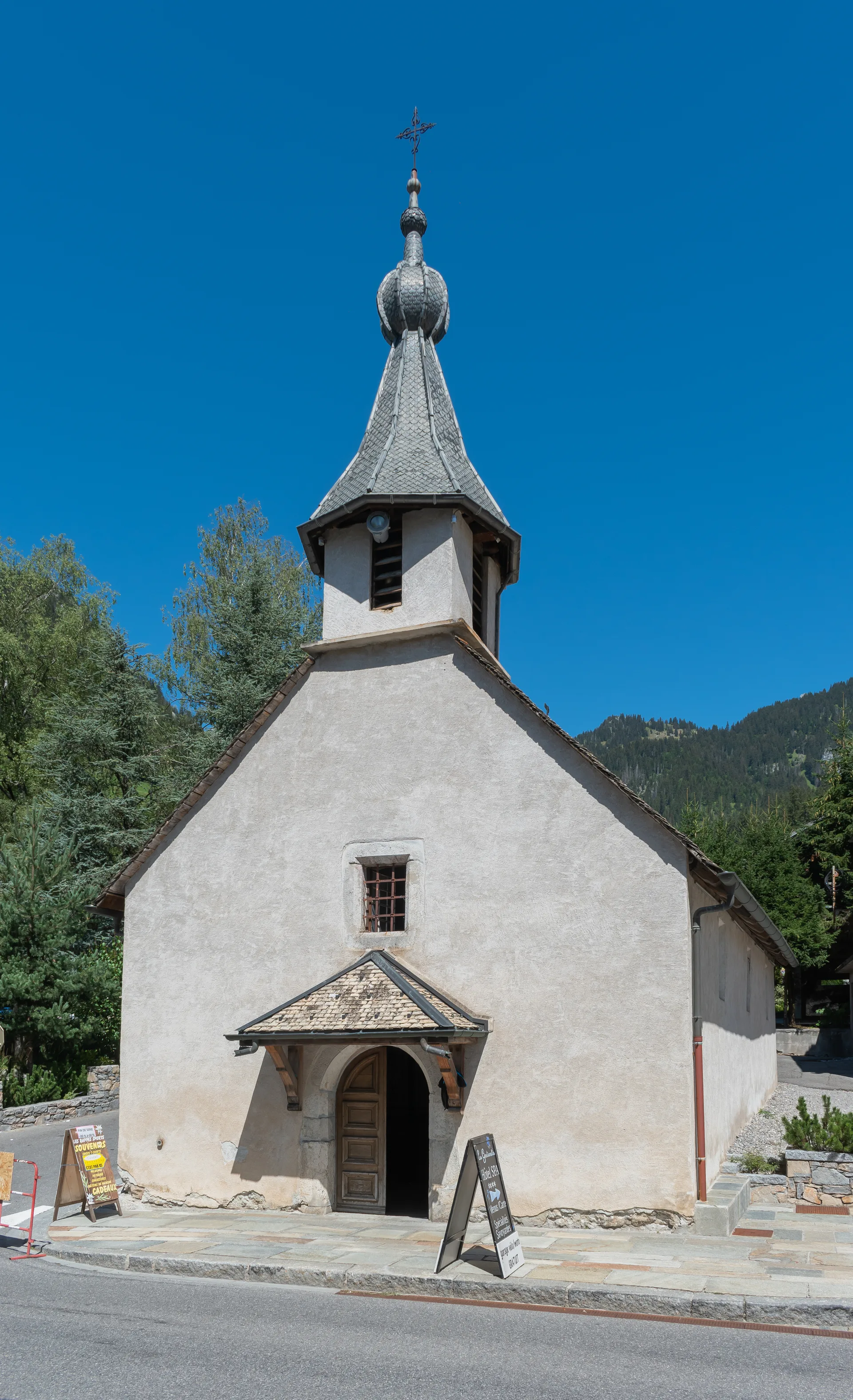 Lac d'arvouin à La Chapelle-d'Abondance — À 2,7 km du lac